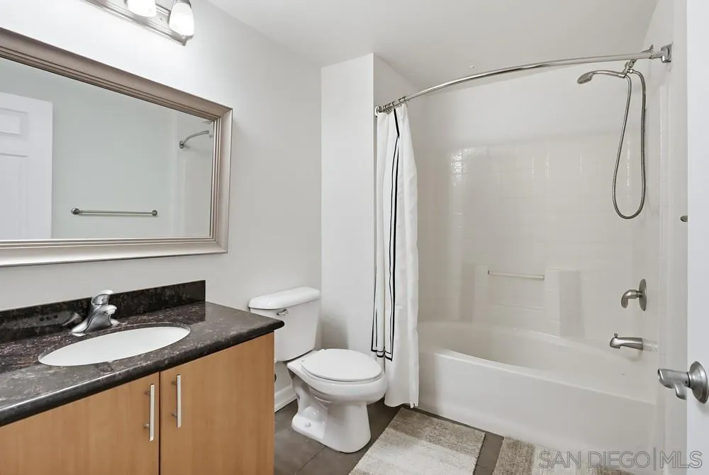 Photo #17: 260009935 Listing: Photo #17