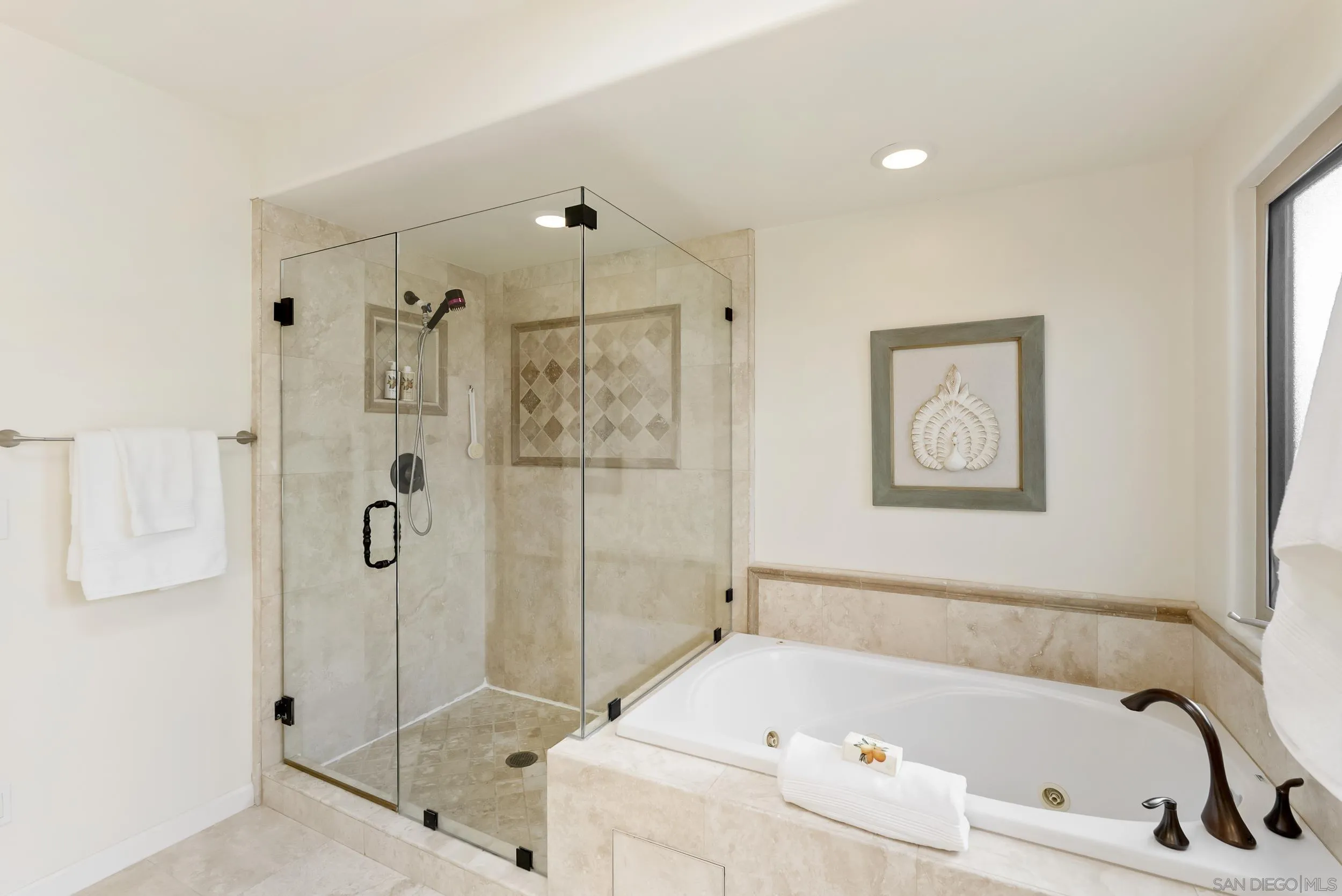 Photo #37: 260009940 Listing: Photo #37