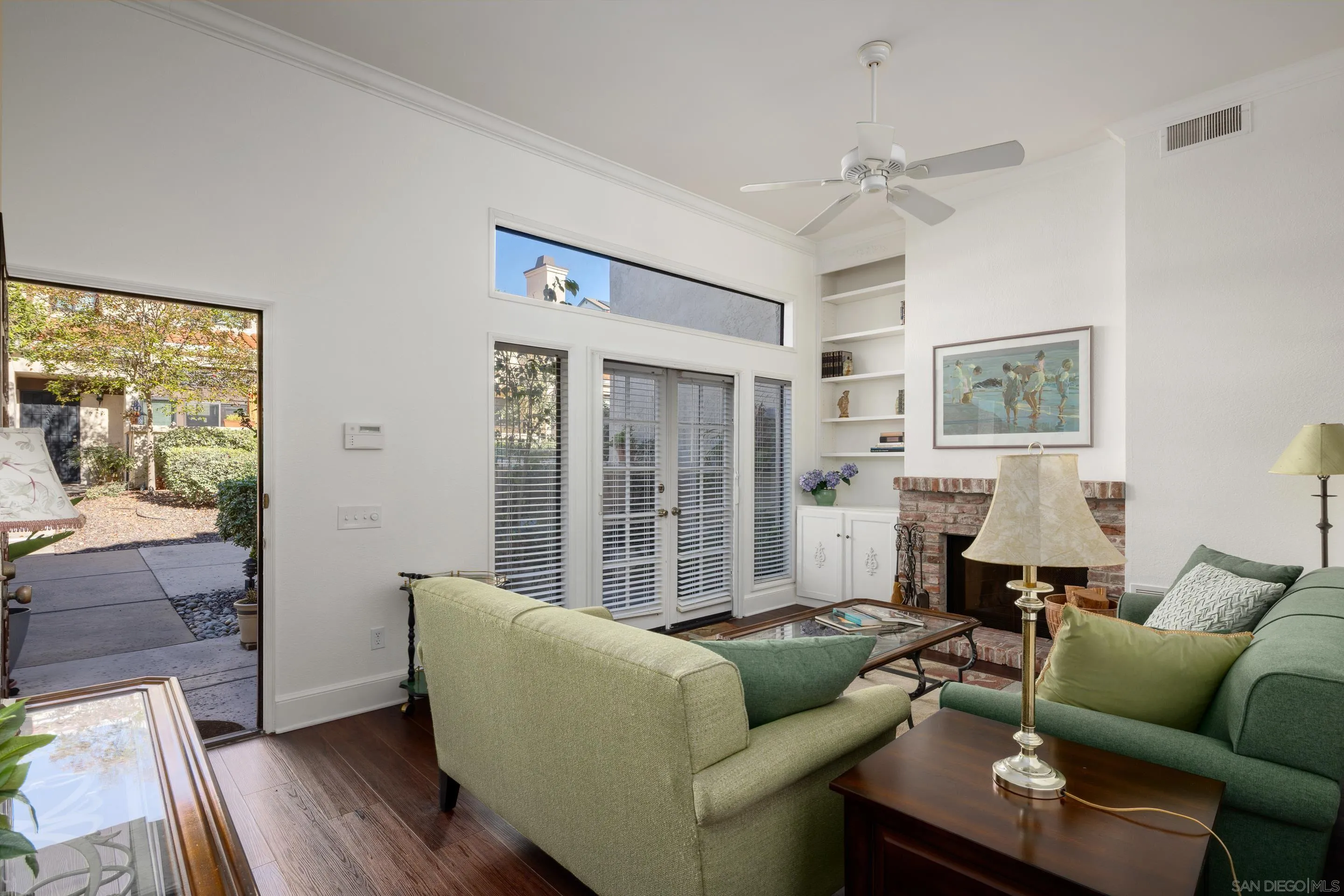 Photo #5: 260009942 Listing: Photo #5