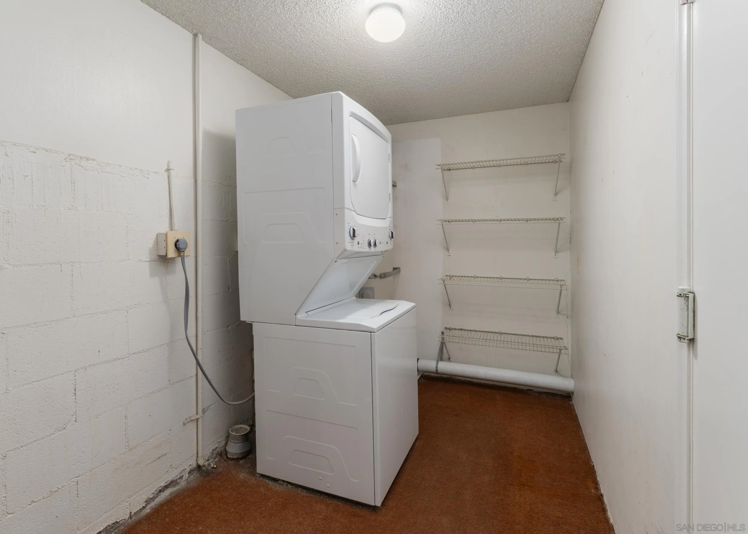 Photo #23: 260009942 Listing: Photo #23