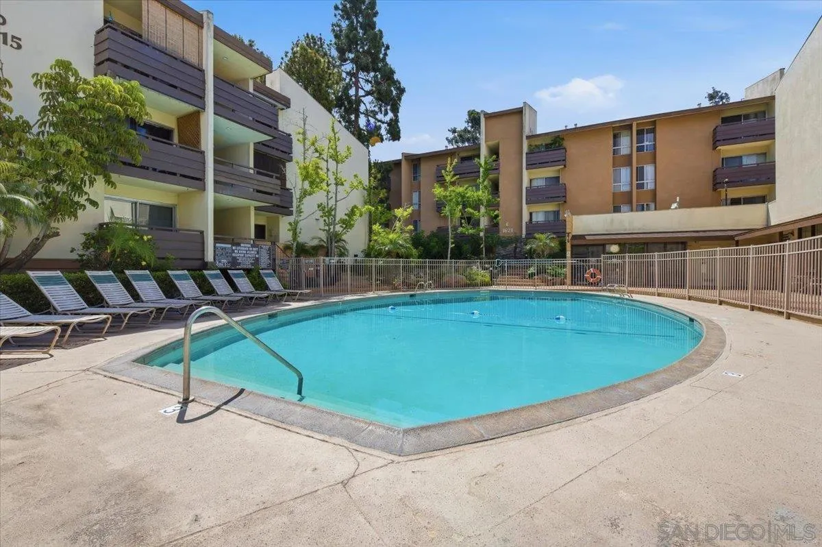 https://cdn.realtyfeed.com/cdn/127/260009944/2bc5585412bcc1df77ae848921cb7ddc.webp