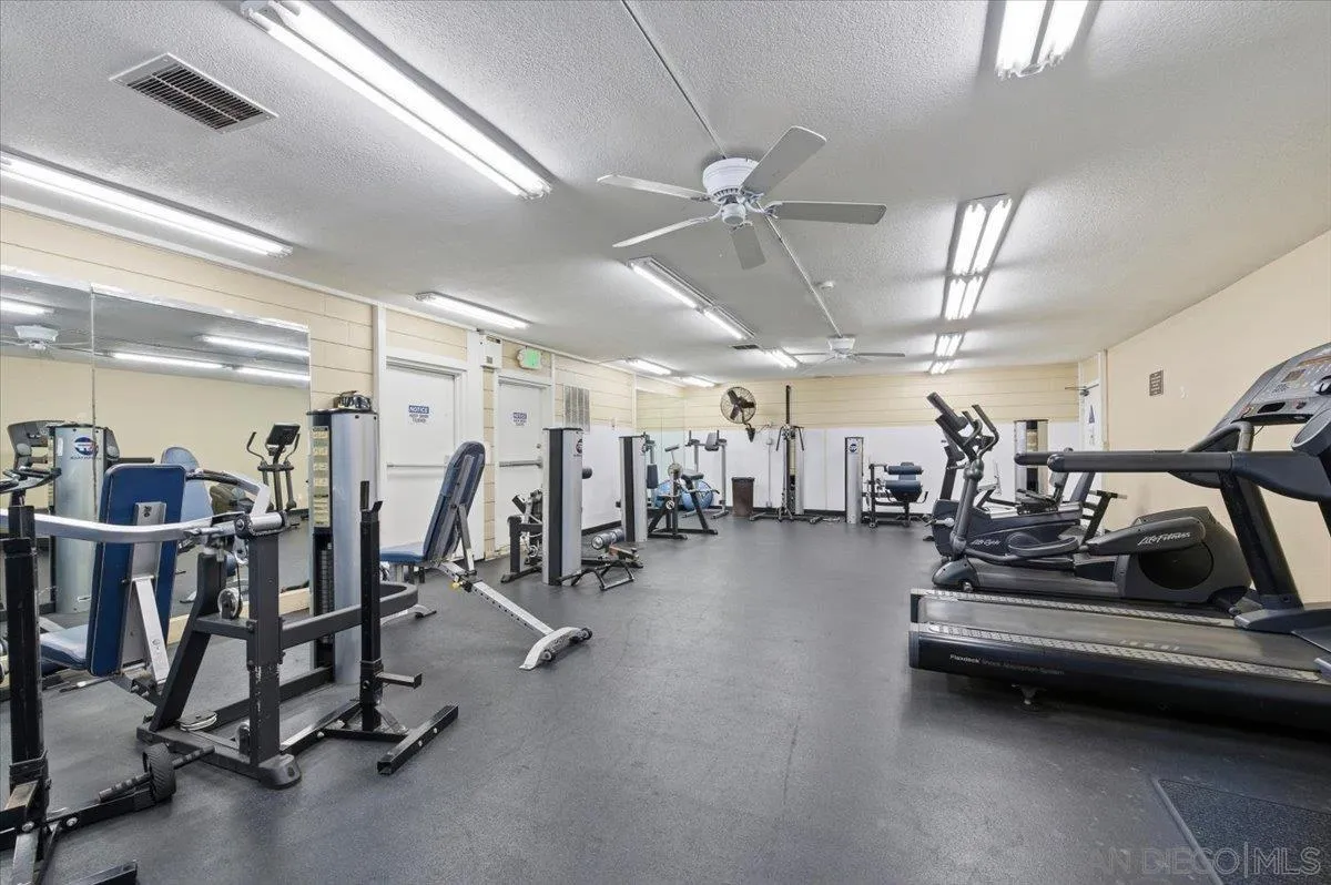 https://cdn.realtyfeed.com/cdn/127/260009944/c5b57cefa4794c83d6dc35e9d0b55c5b.webp