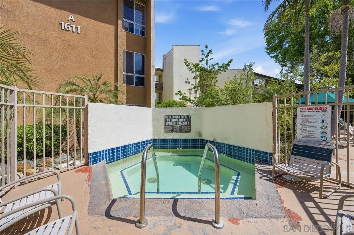 https://cdn.realtyfeed.com/cdn/127/260009944/d3904485619c94cab85bd9626825c313.webp