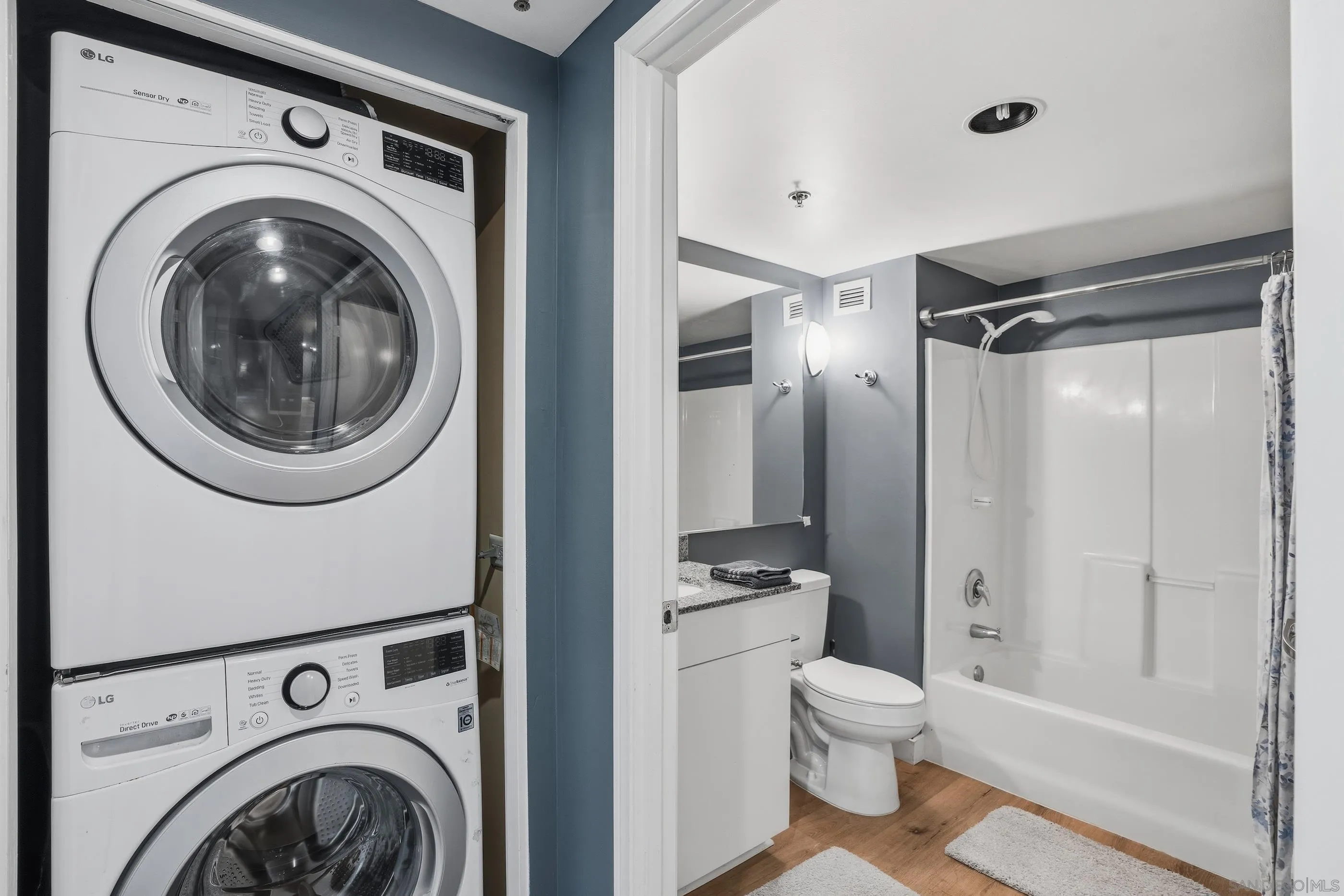 Photo #8: 260009948 Listing: Photo #8