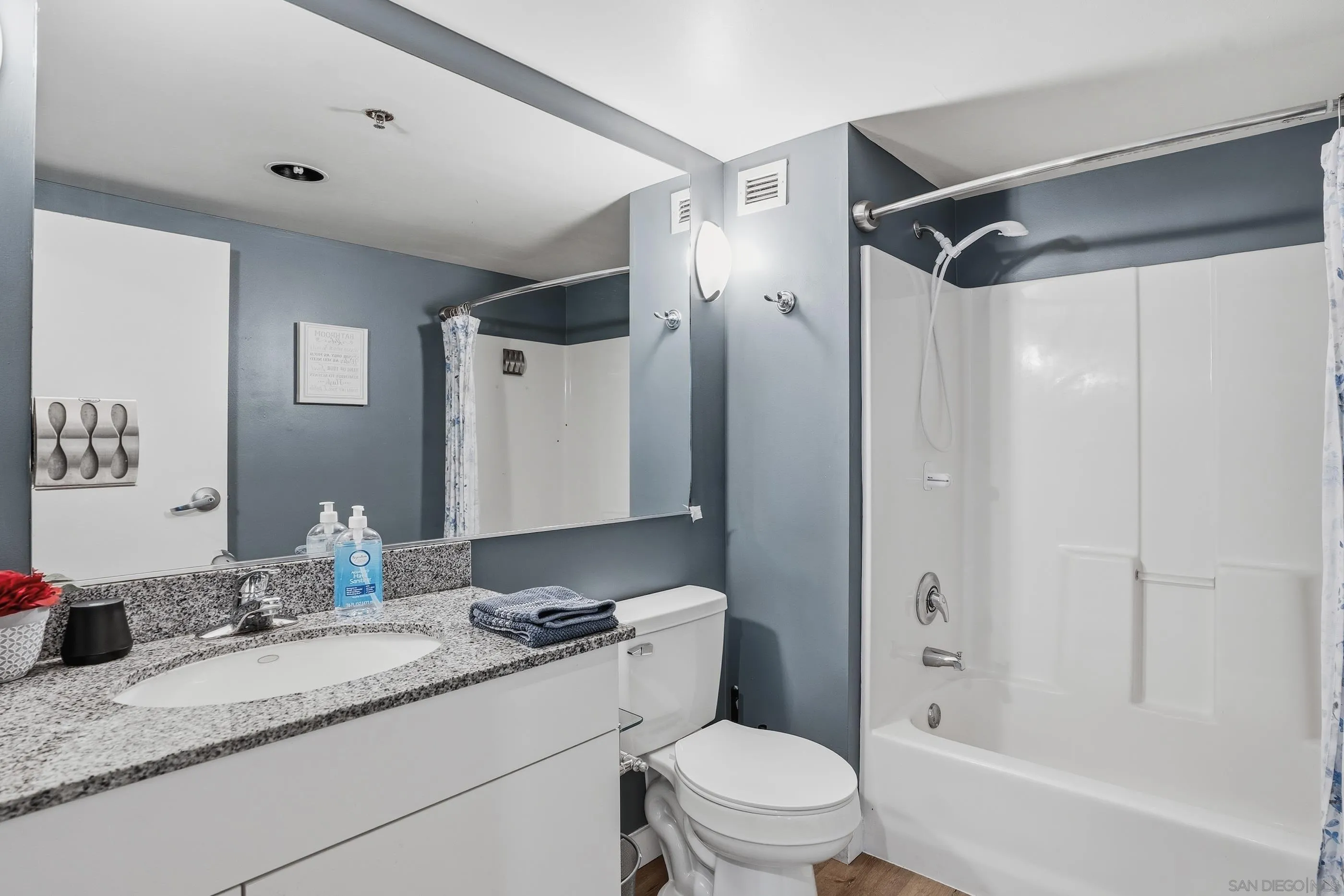 Photo #14: 260009948 Listing: Photo #14