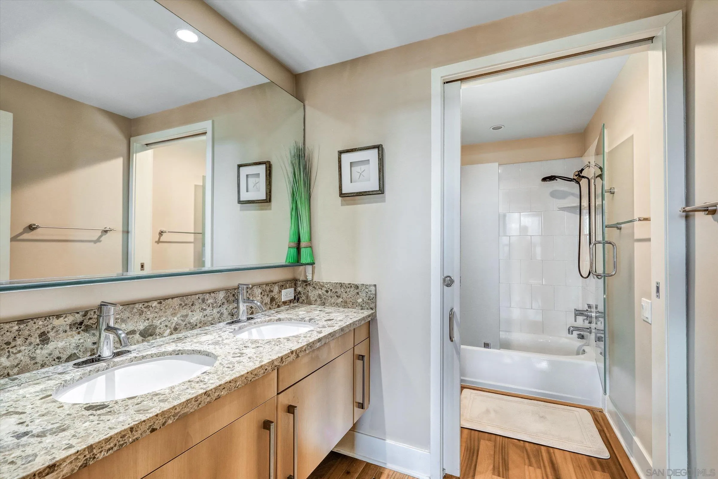 Photo #28: 260009958 Listing: Photo #28