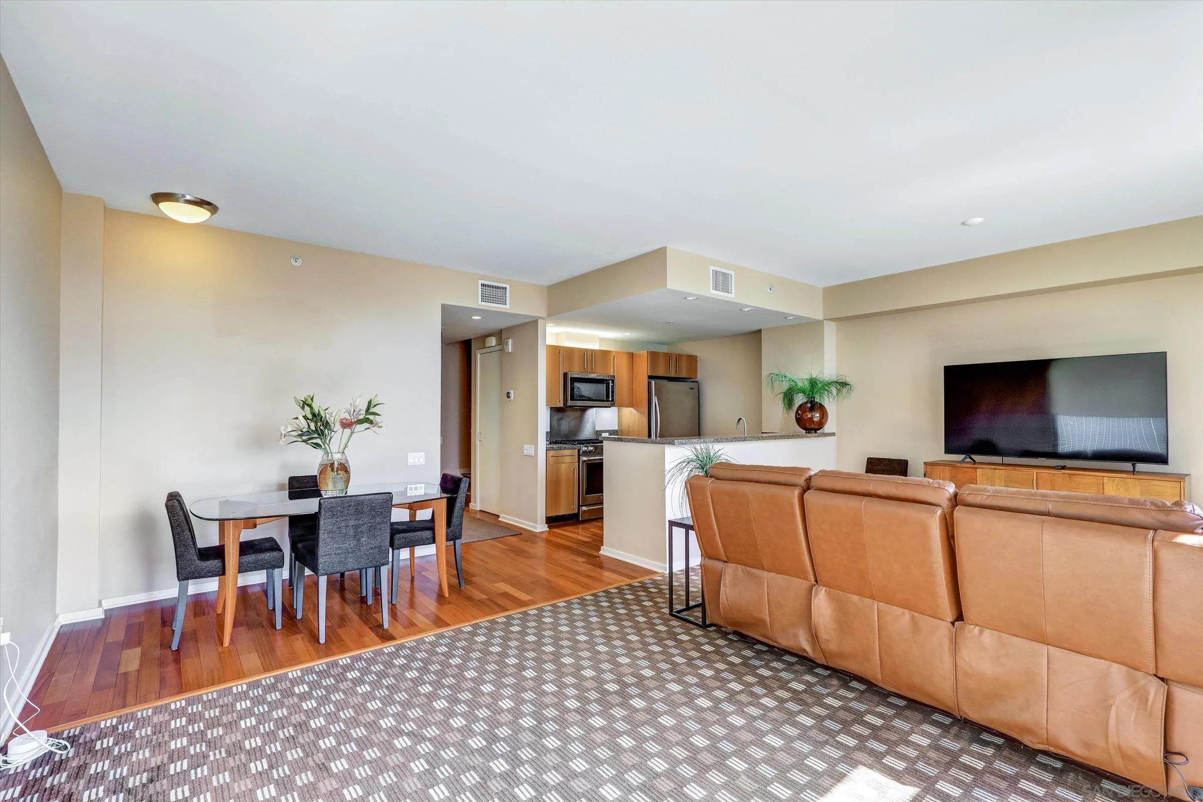 Photo #19: 260009958 Listing: Photo #19