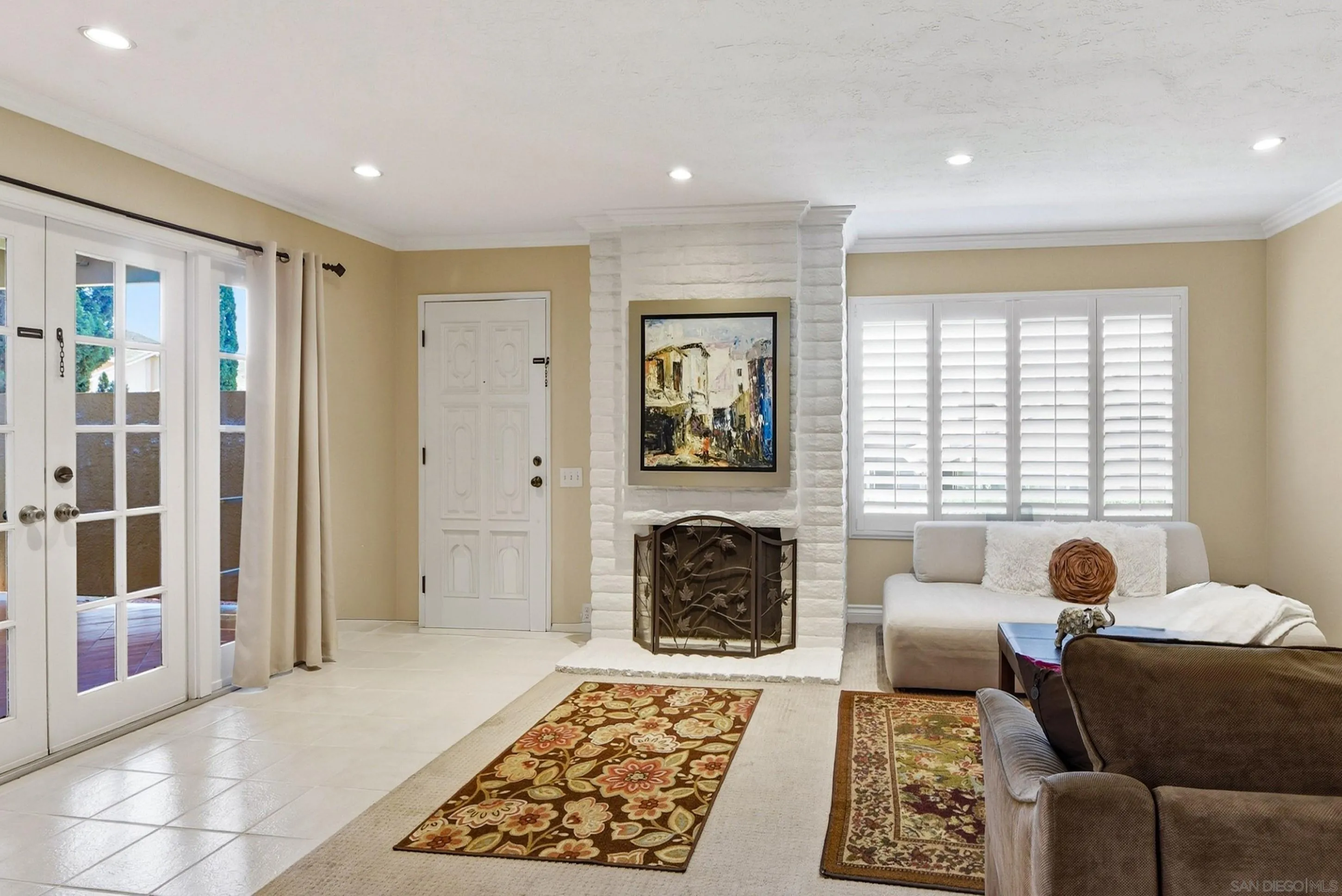 Photo #2: 260009967 Listing: Photo #2