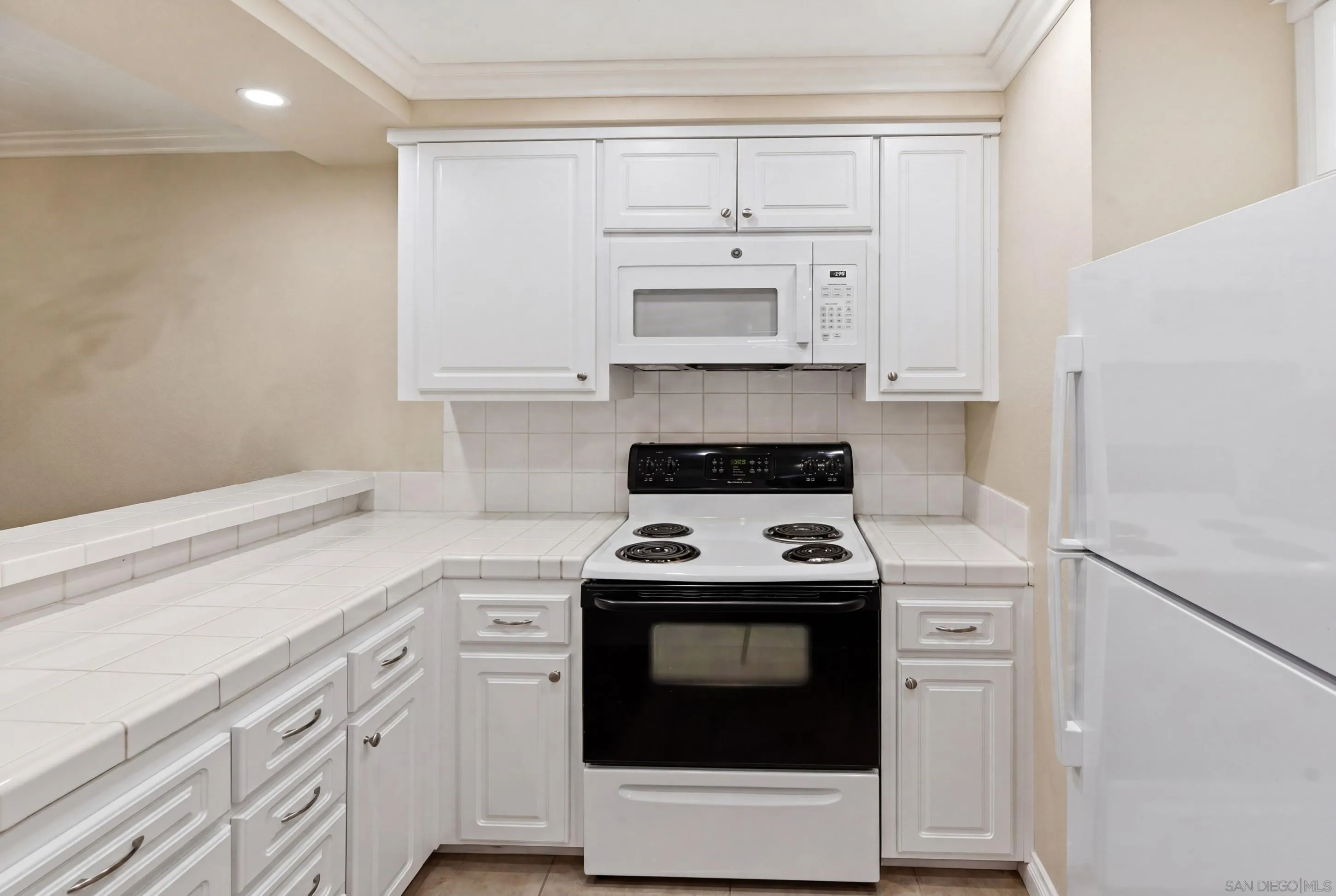 Photo #10: 260009967 Listing: Photo #10