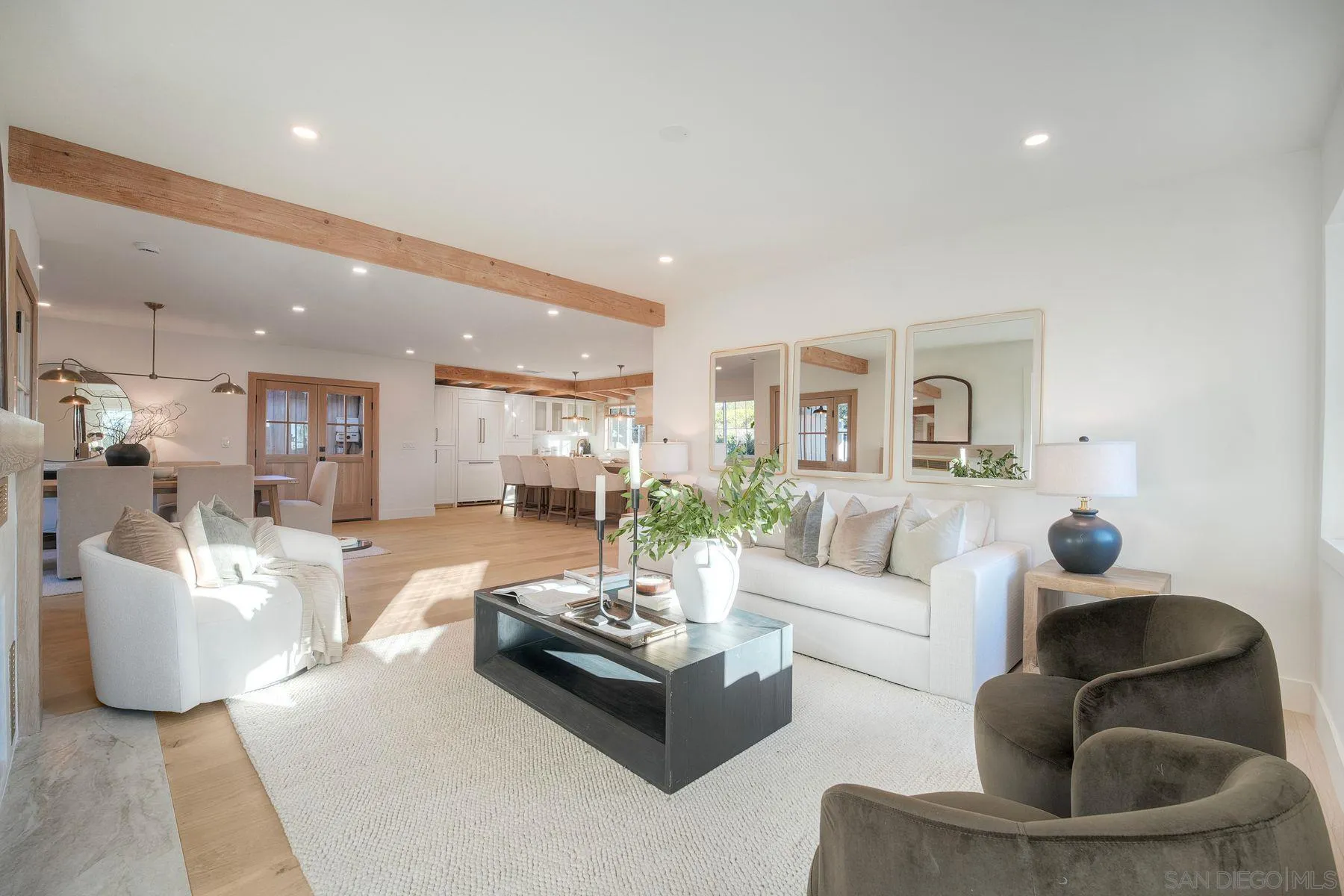 https://cdn.realtyfeed.com/cdn/127/260009974/44abb86be80adbb1925e1bca4b78c5bf.webp