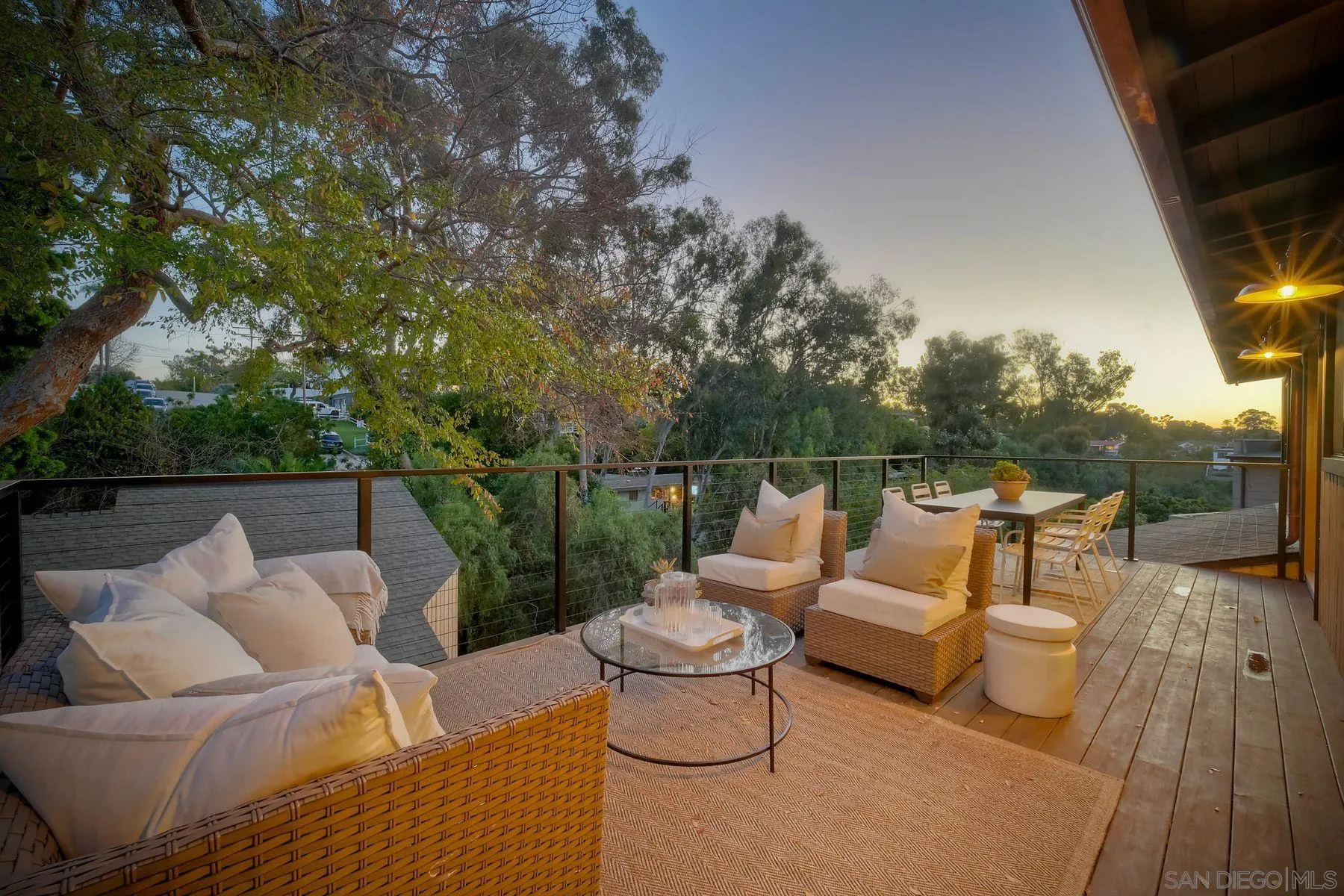 https://cdn.realtyfeed.com/cdn/127/260009974/6a863ec25815622cc61505e3880e9a38.webp