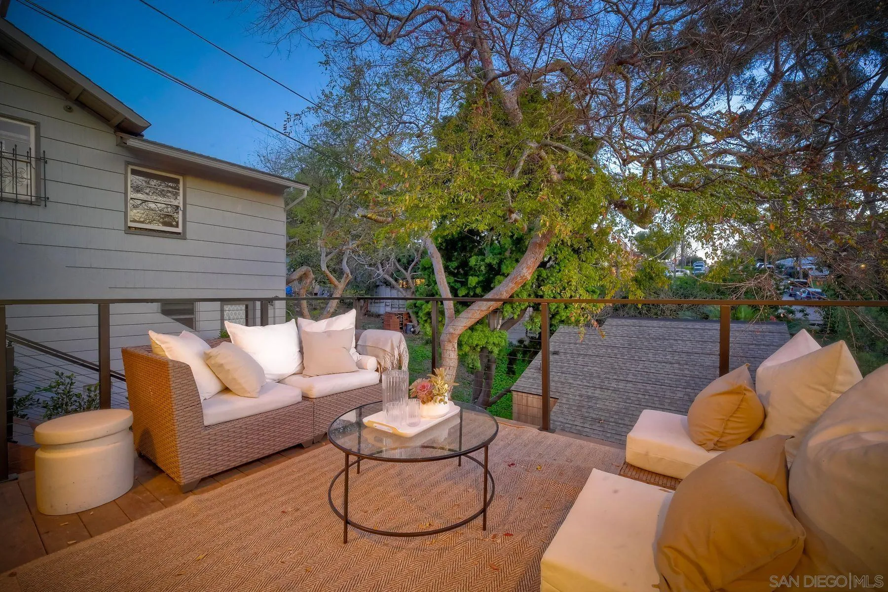 https://cdn.realtyfeed.com/cdn/127/260009974/9e3d038384fc09c39e829dc12463e9ce.webp