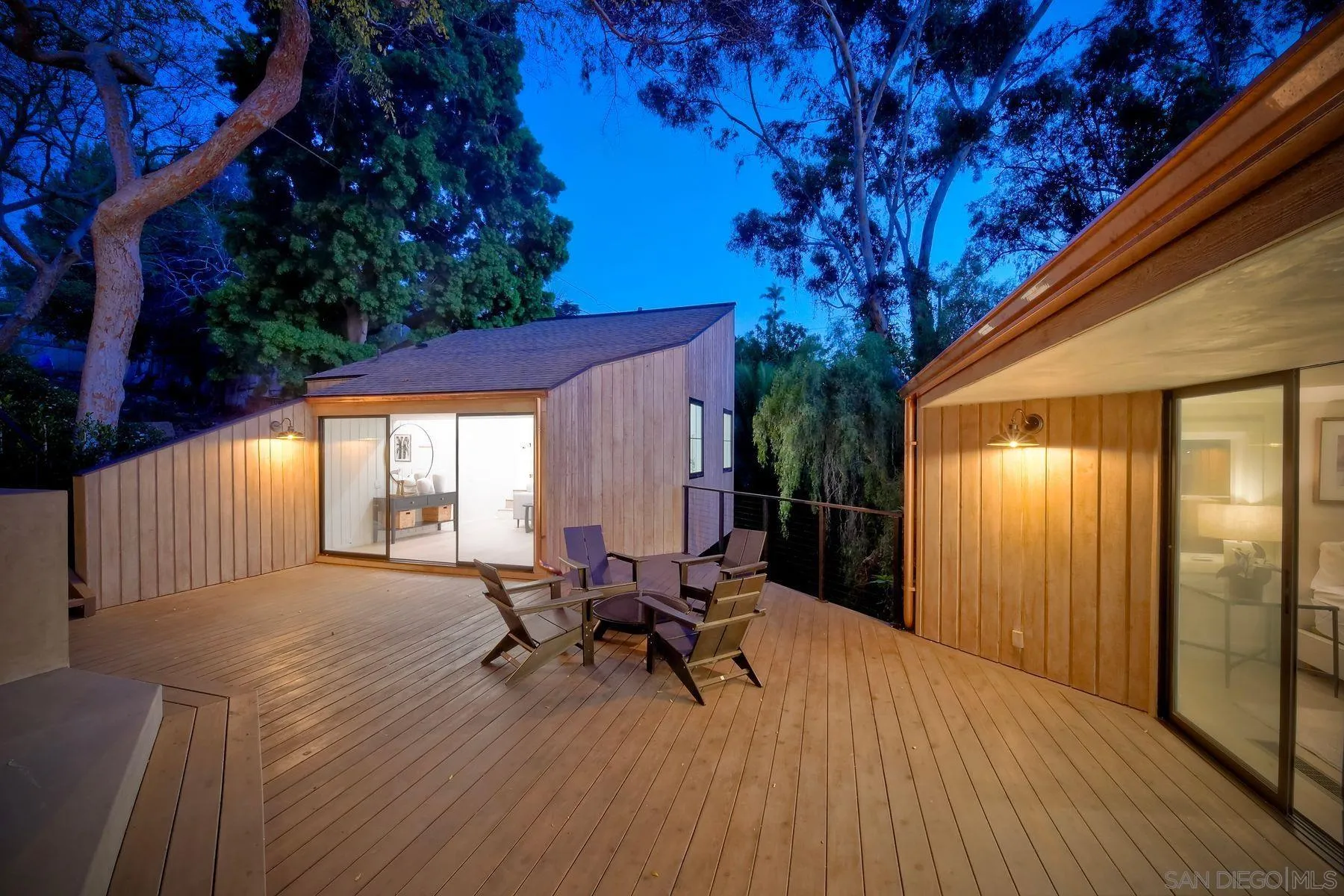 https://cdn.realtyfeed.com/cdn/127/260009974/c44159852e1e5e3bf6aa1bae7fbbc4ce.webp