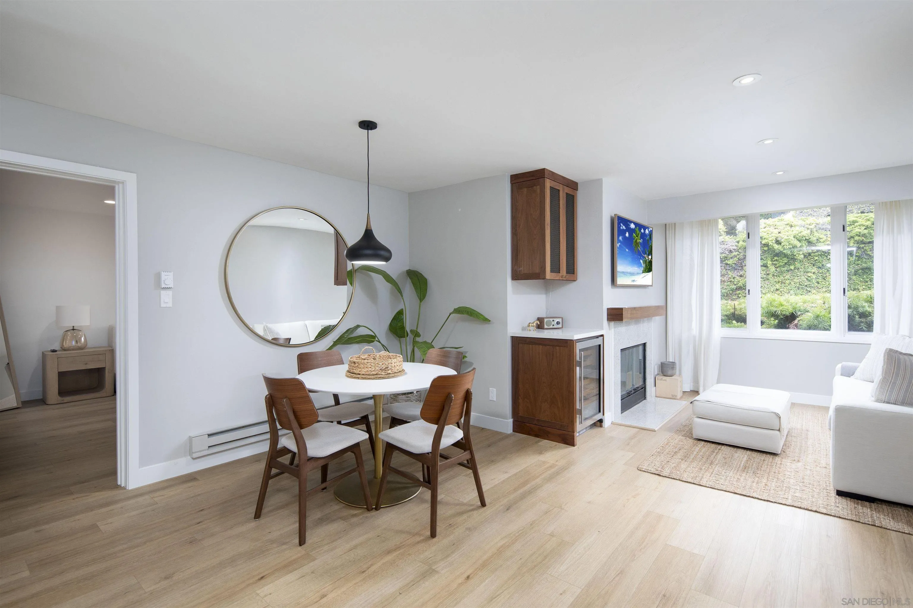 8863 Cynthia, West Hollywood, CA, 90069