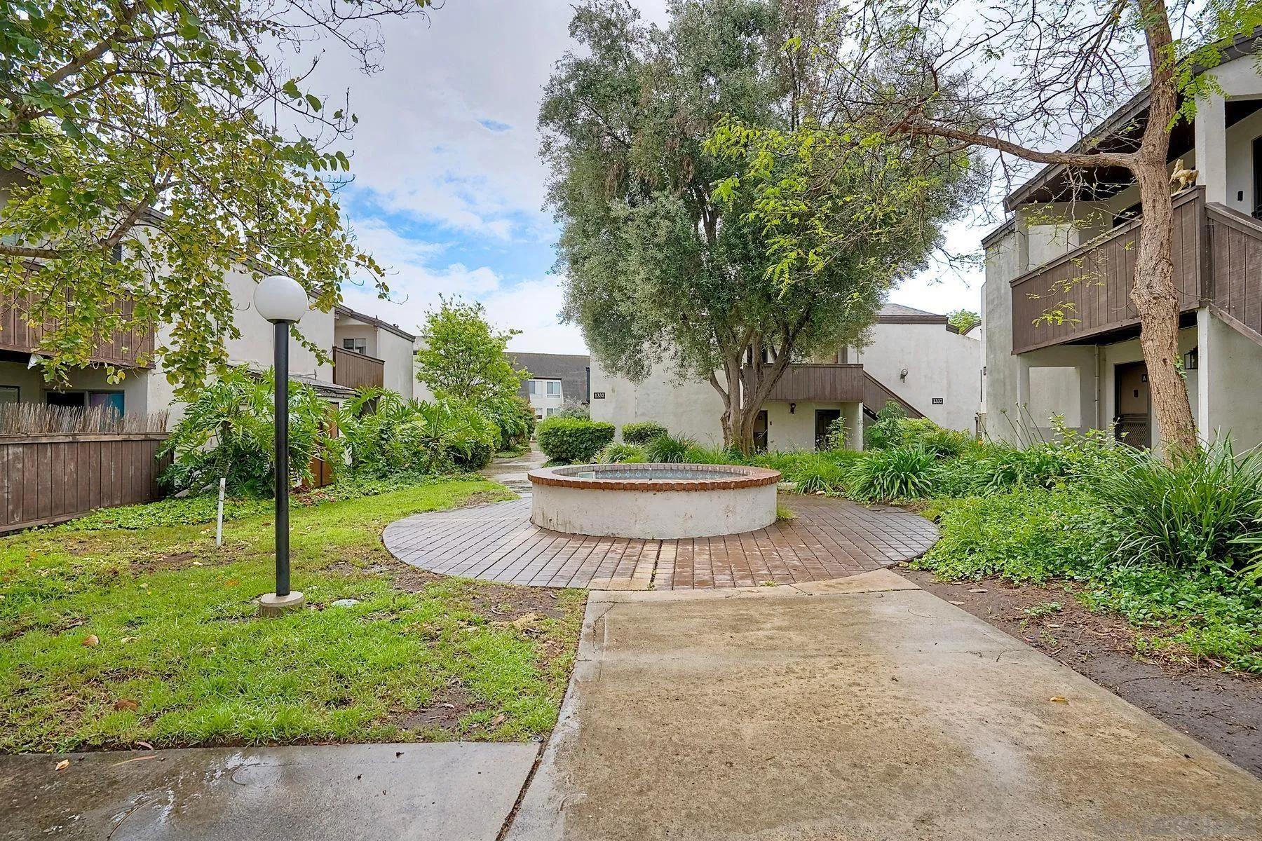 Photo #3: 260009991 Listing: Photo #3