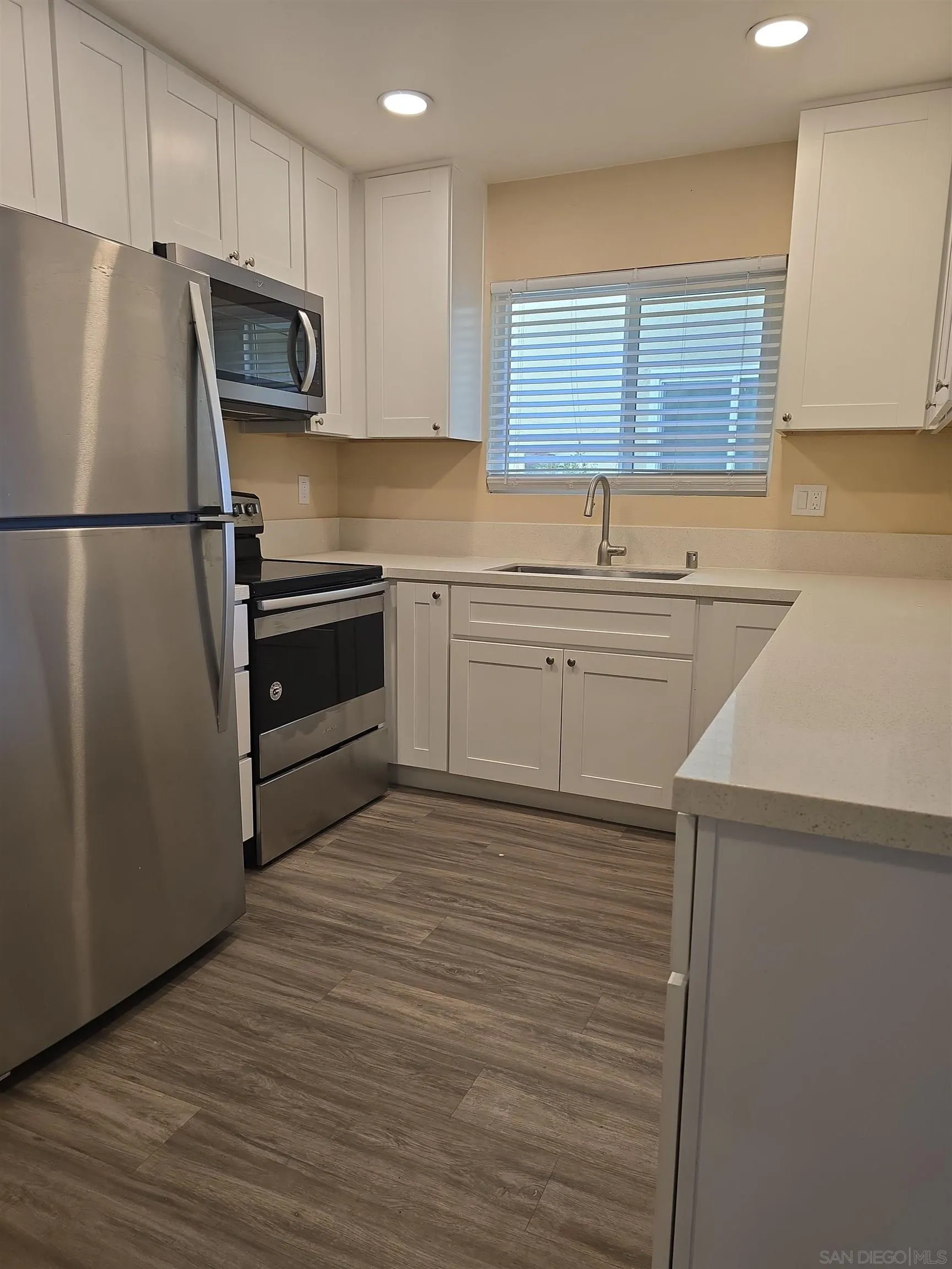 Photo #8: 260009995 Listing: Photo #8