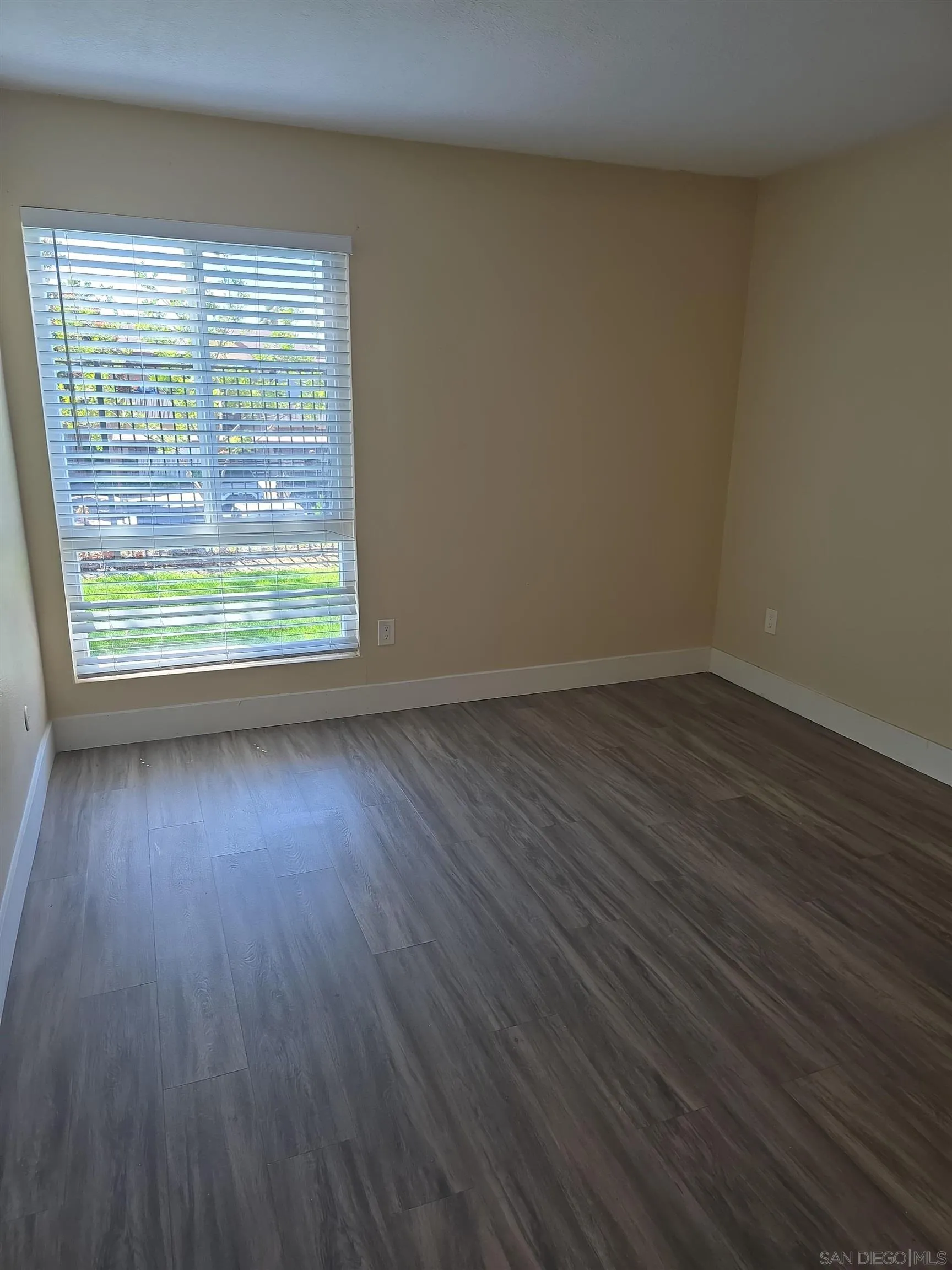 Photo #19: 260009995 Listing: Photo #19