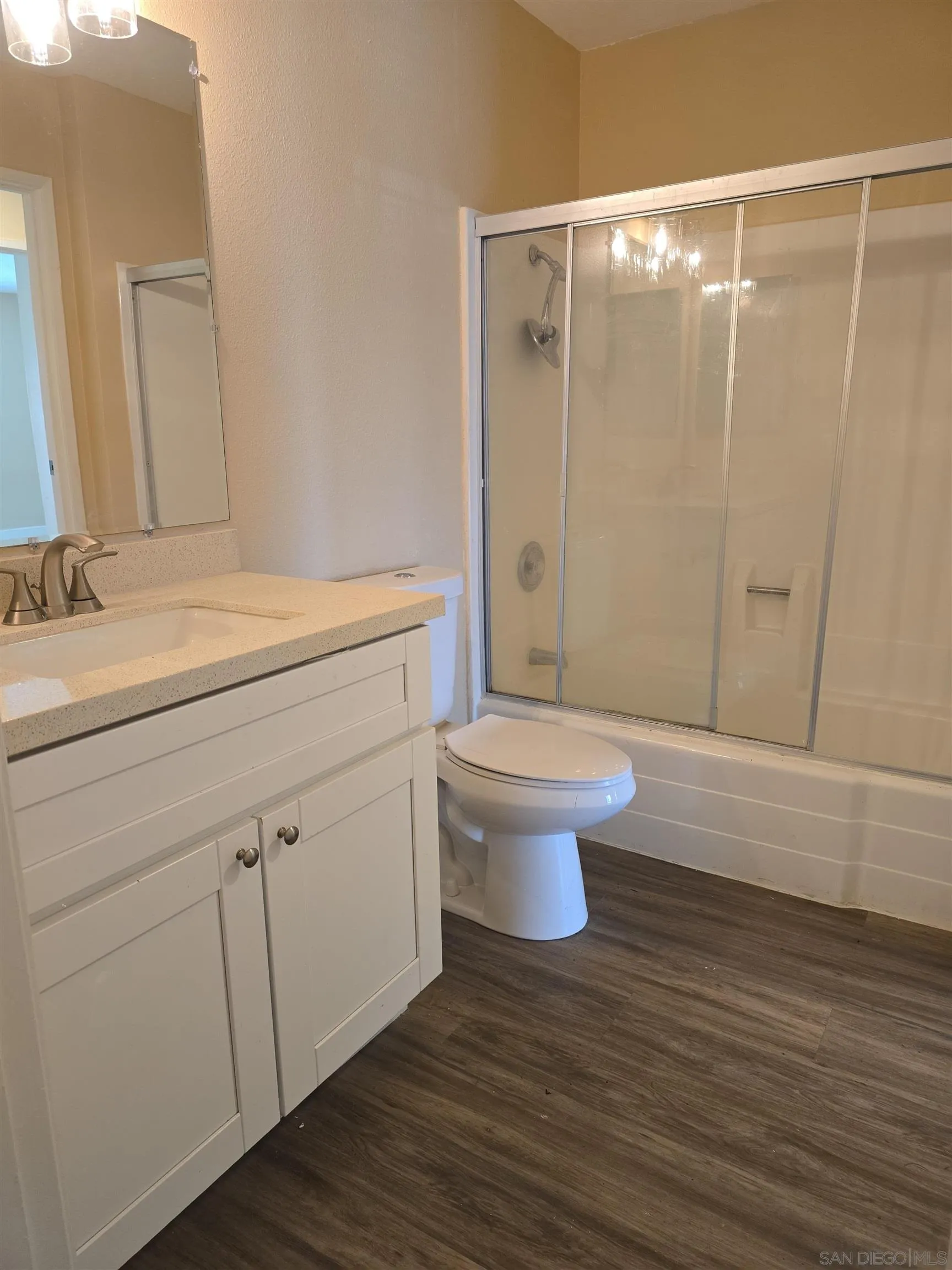 Photo #13: 260009995 Listing: Photo #13