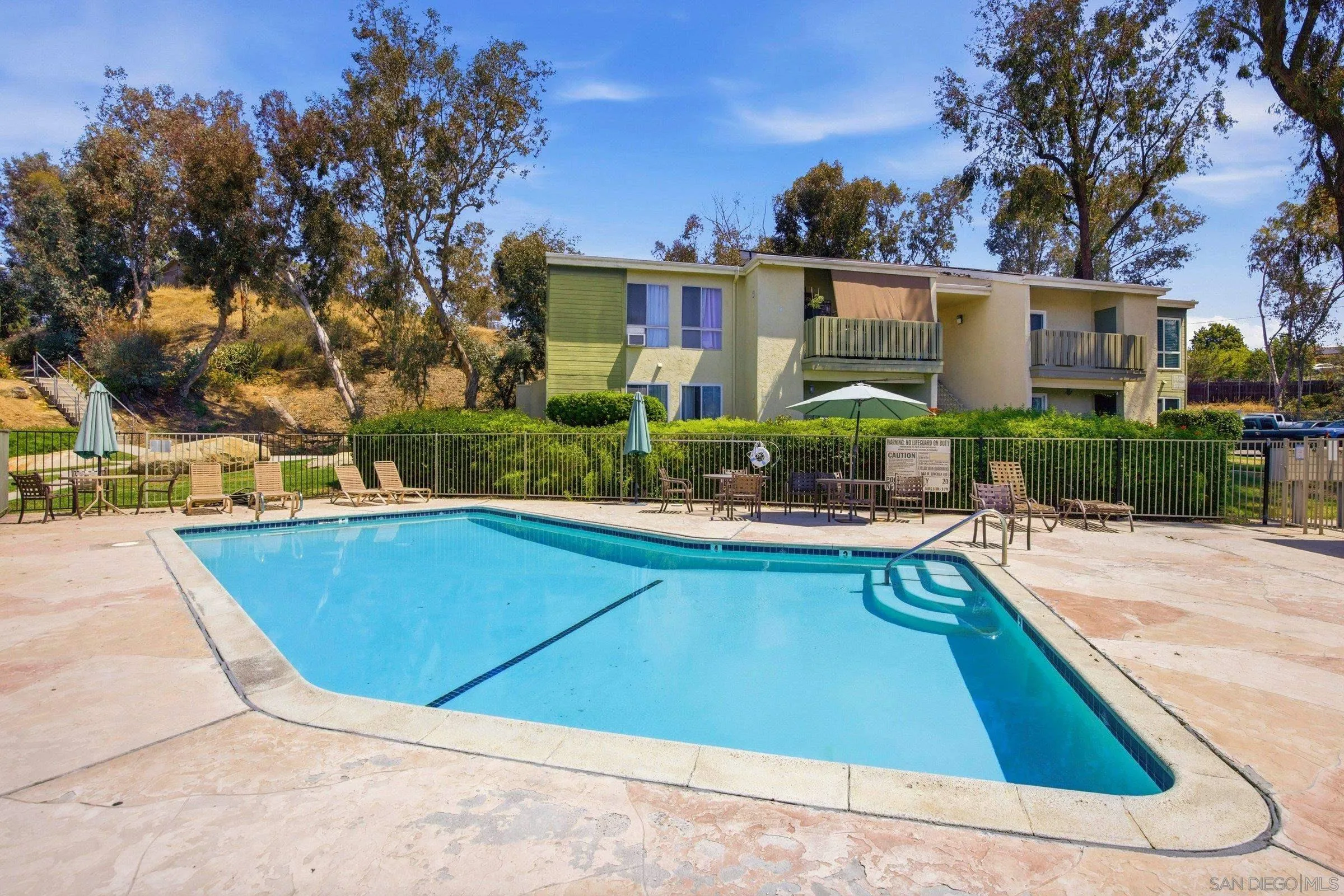https://cdn.realtyfeed.com/cdn/127/260009995/c6fafcb0effc77e83343f1ba1d8e42e8.webp