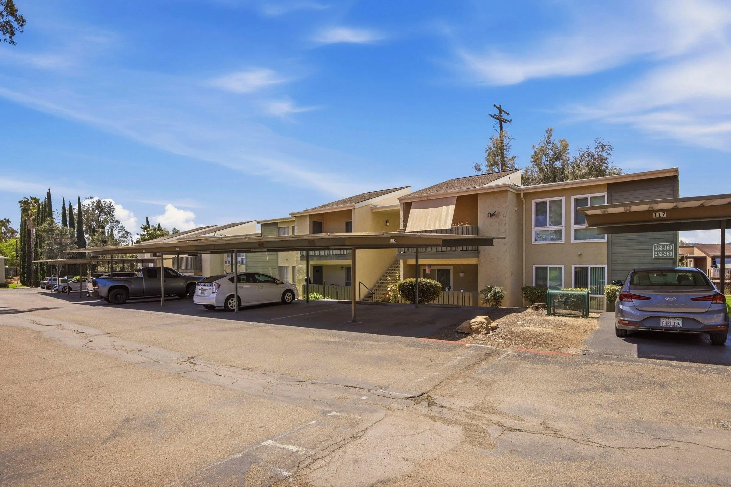 https://cdn.realtyfeed.com/cdn/127/260009995/f6beee094c3b0177cadbb2f67ddbc589.webp