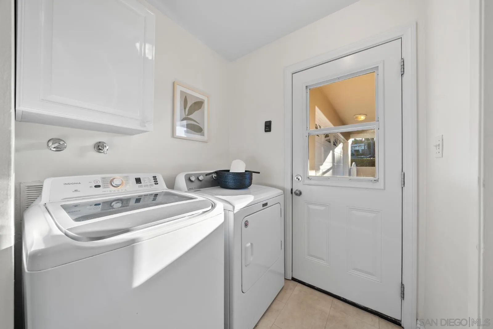 https://cdn.realtyfeed.com/cdn/127/260009996/22b1eb2bcfbdd5b3b15aa859f83b297f.webp