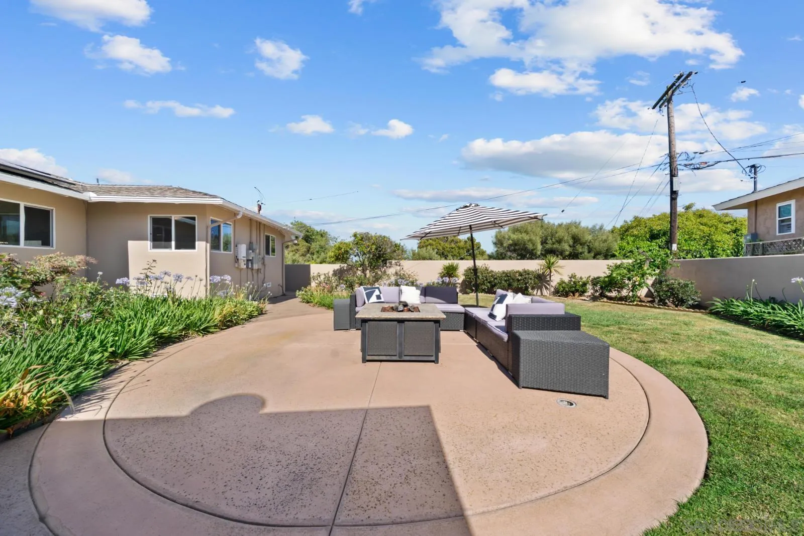 https://cdn.realtyfeed.com/cdn/127/260009996/3dd757ab85ed4a0f69102ba9b117e52c.webp