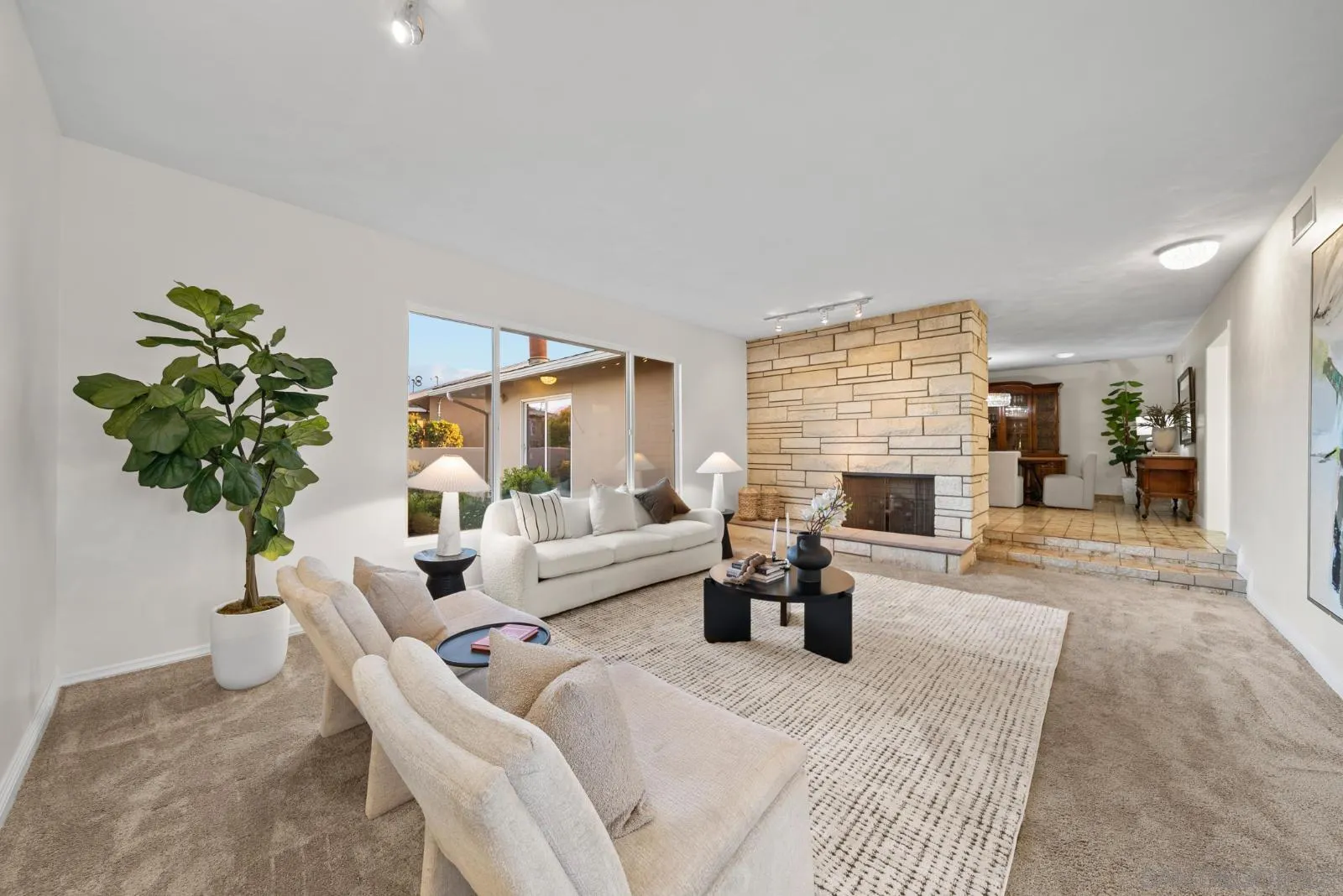 https://cdn.realtyfeed.com/cdn/127/260009996/d2f885c0c6917b0f3cc6d860aa556749.webp