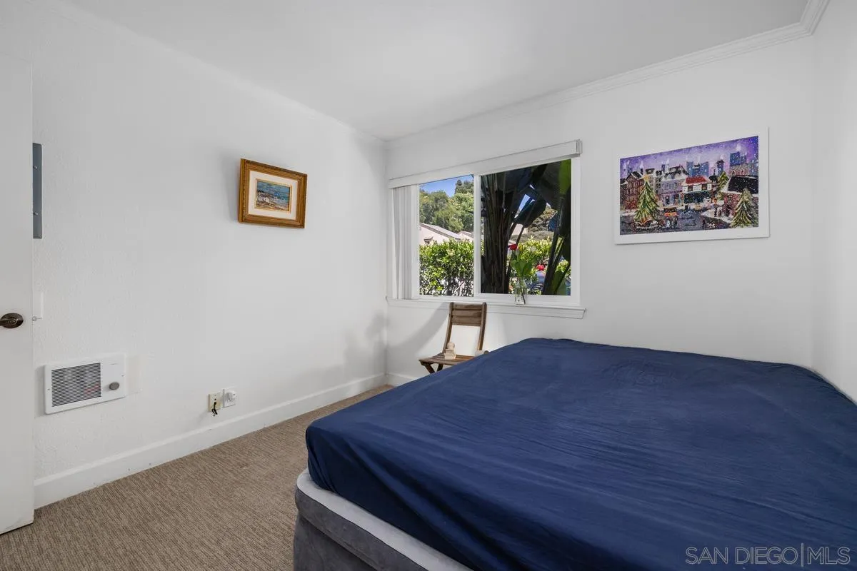 Photo #22: 260010000 Listing: Photo #22