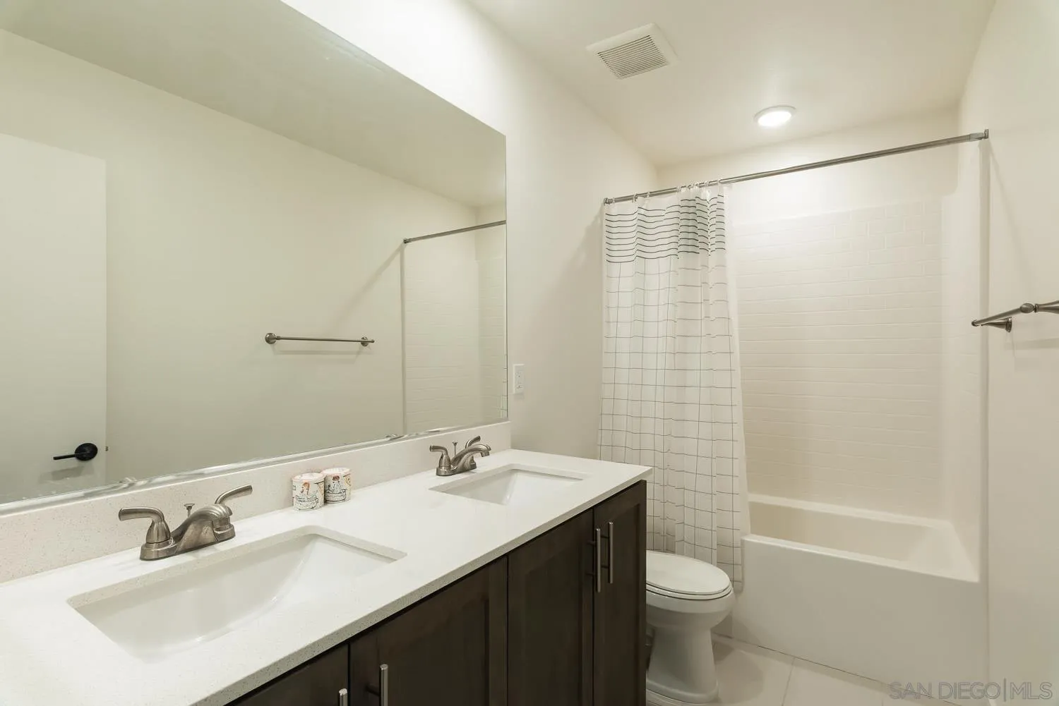 Photo #20: 260010011 Listing: Photo #20