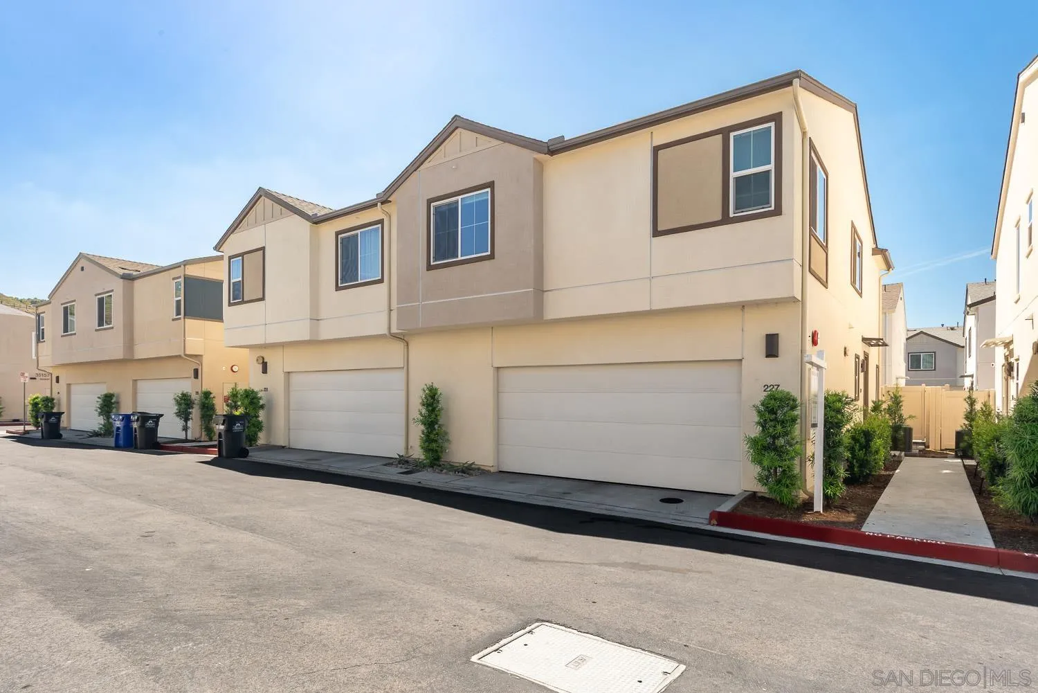 Photo #2: 260010011 Listing: Photo #2