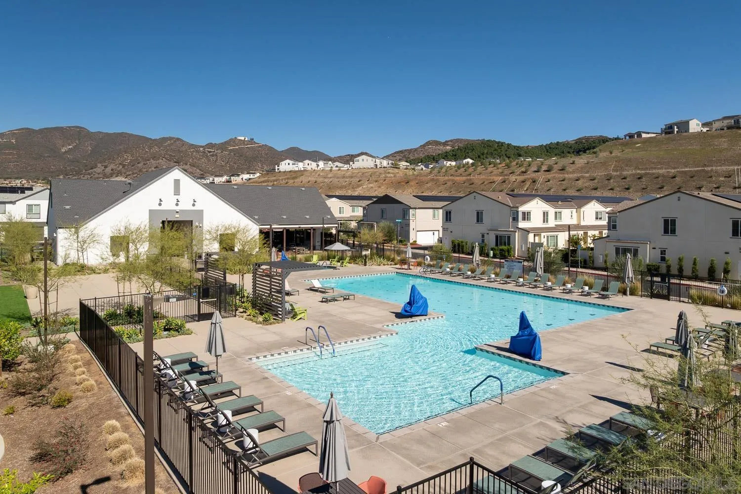 Photo #32: 260010011 Listing: Photo #32