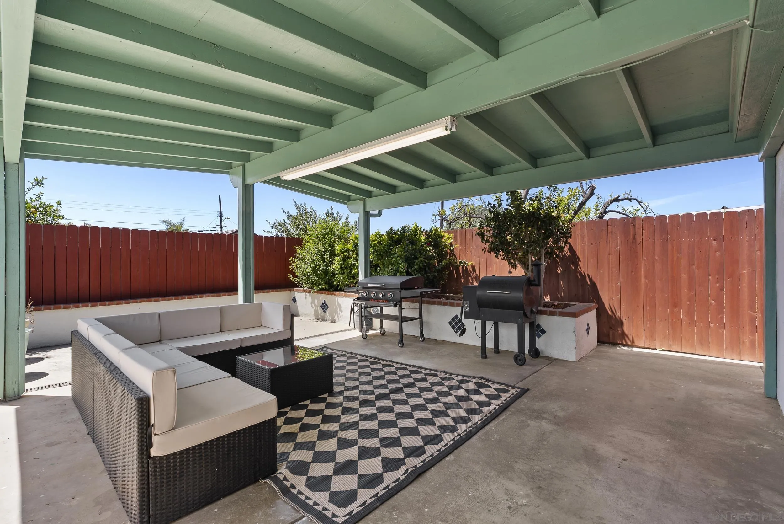 https://cdn.realtyfeed.com/cdn/127/260010016/3addd3df59942152428841ec5c28e0f2.webp