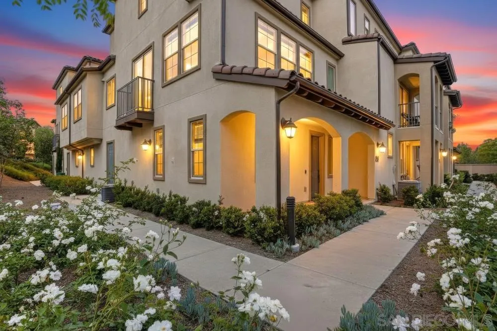 Photo #44: 260010018 Listing: Photo #44