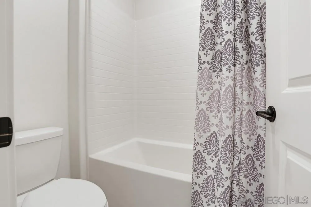 Photo #34: 260010018 Listing: Photo #34