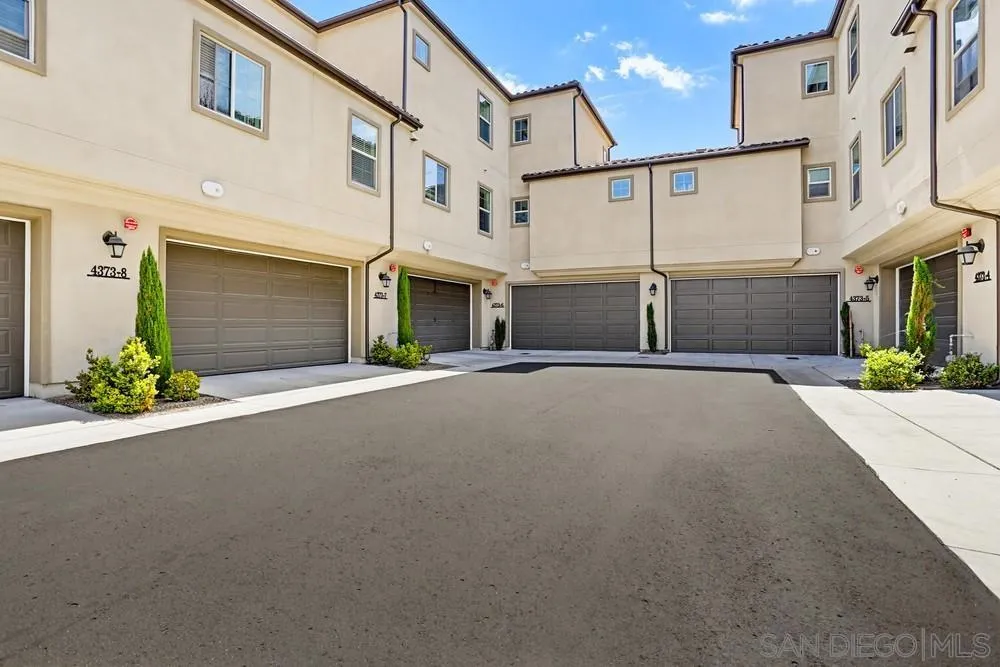 Photo #43: 260010018 Listing: Photo #43