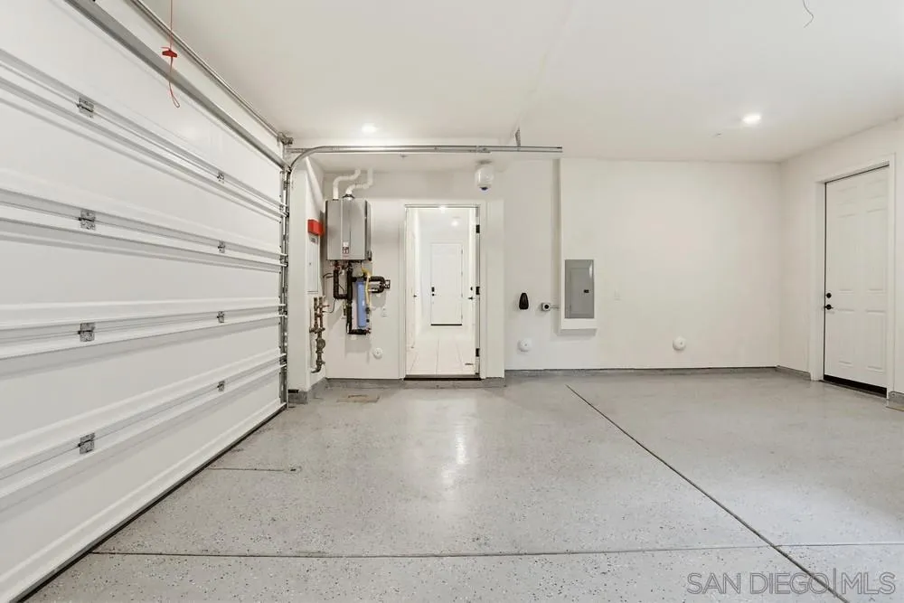 Photo #42: 260010018 Listing: Photo #42