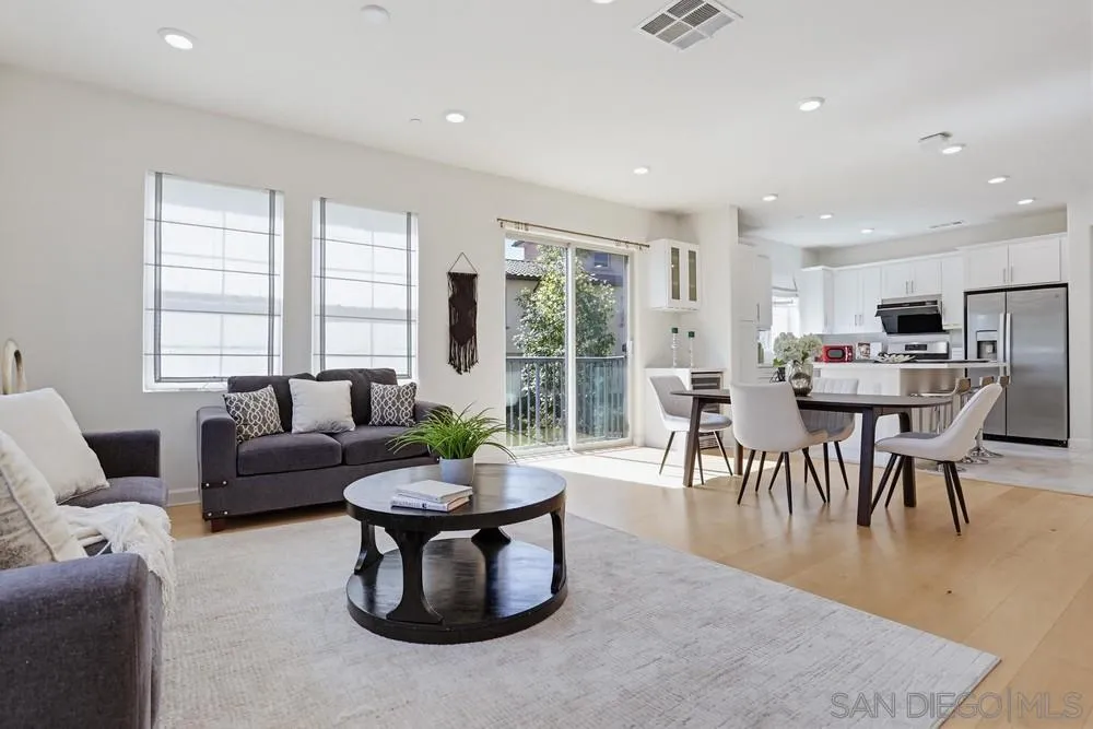 Photo #9: 260010018 Listing: Photo #9