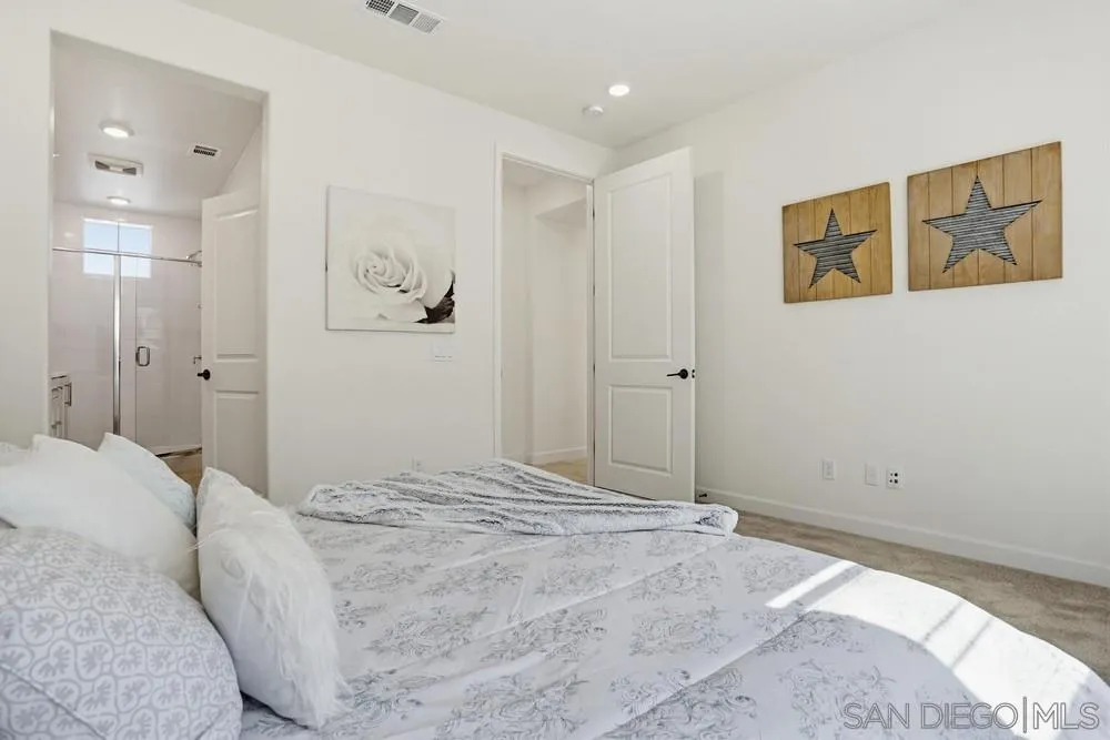 Photo #22: 260010018 Listing: Photo #22