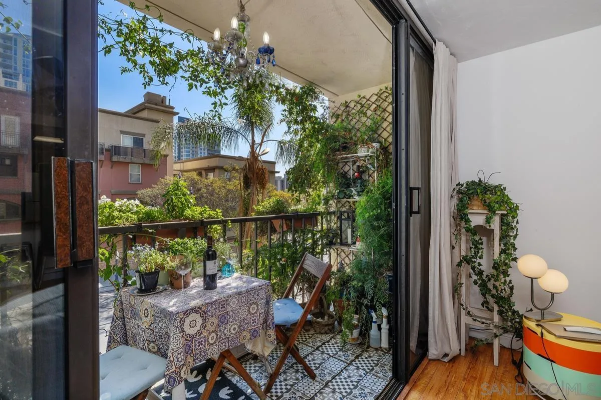 Photo #7: 260010021 Listing: Photo #7