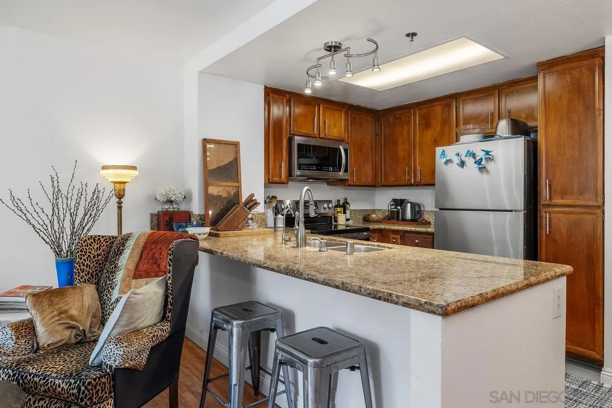 Photo #11: 260010021 Listing: Photo #11