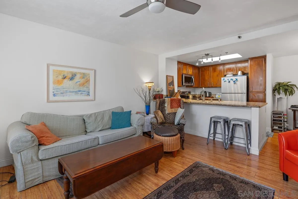 Photo #10: 260010021 Listing: Photo #10