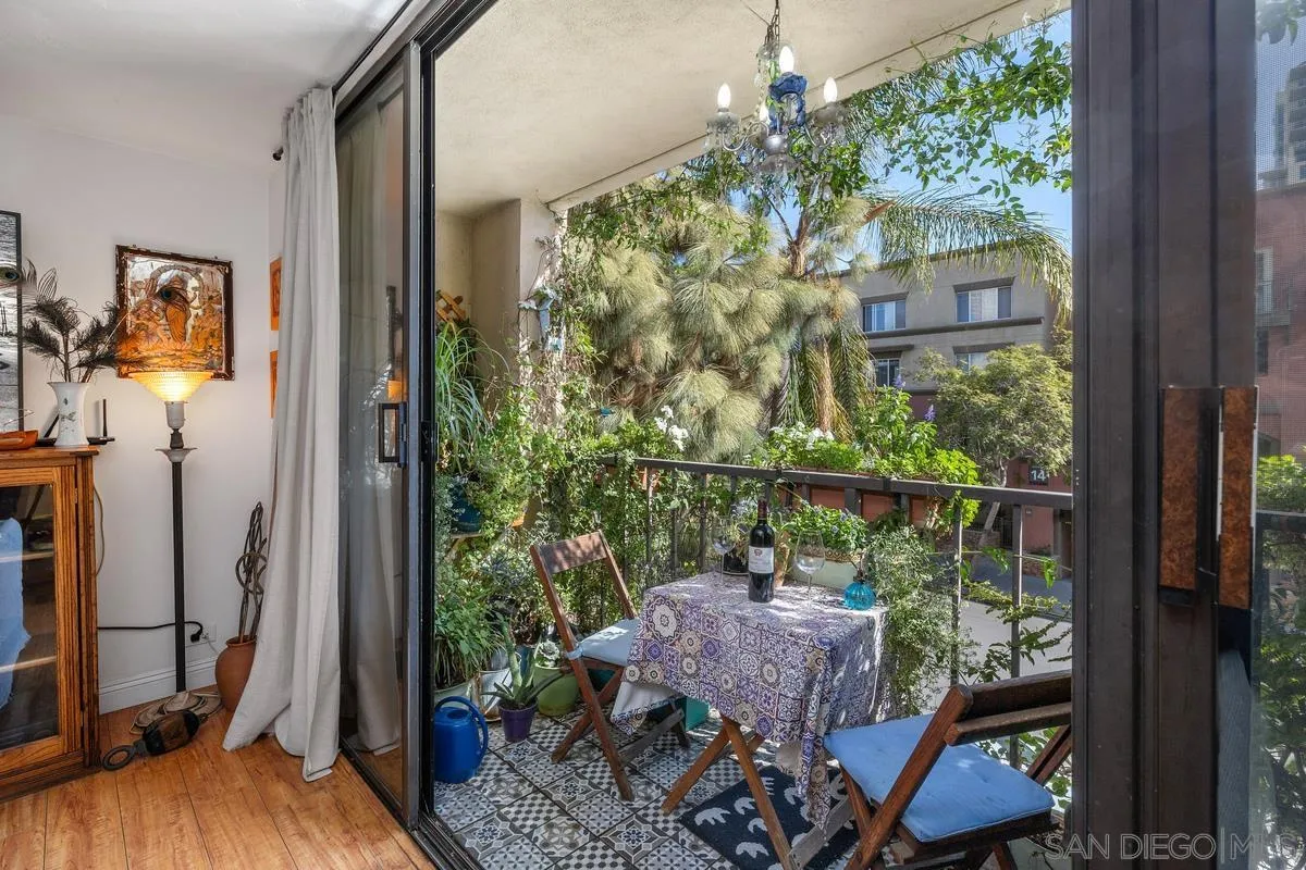 Photo #8: 260010021 Listing: Photo #8