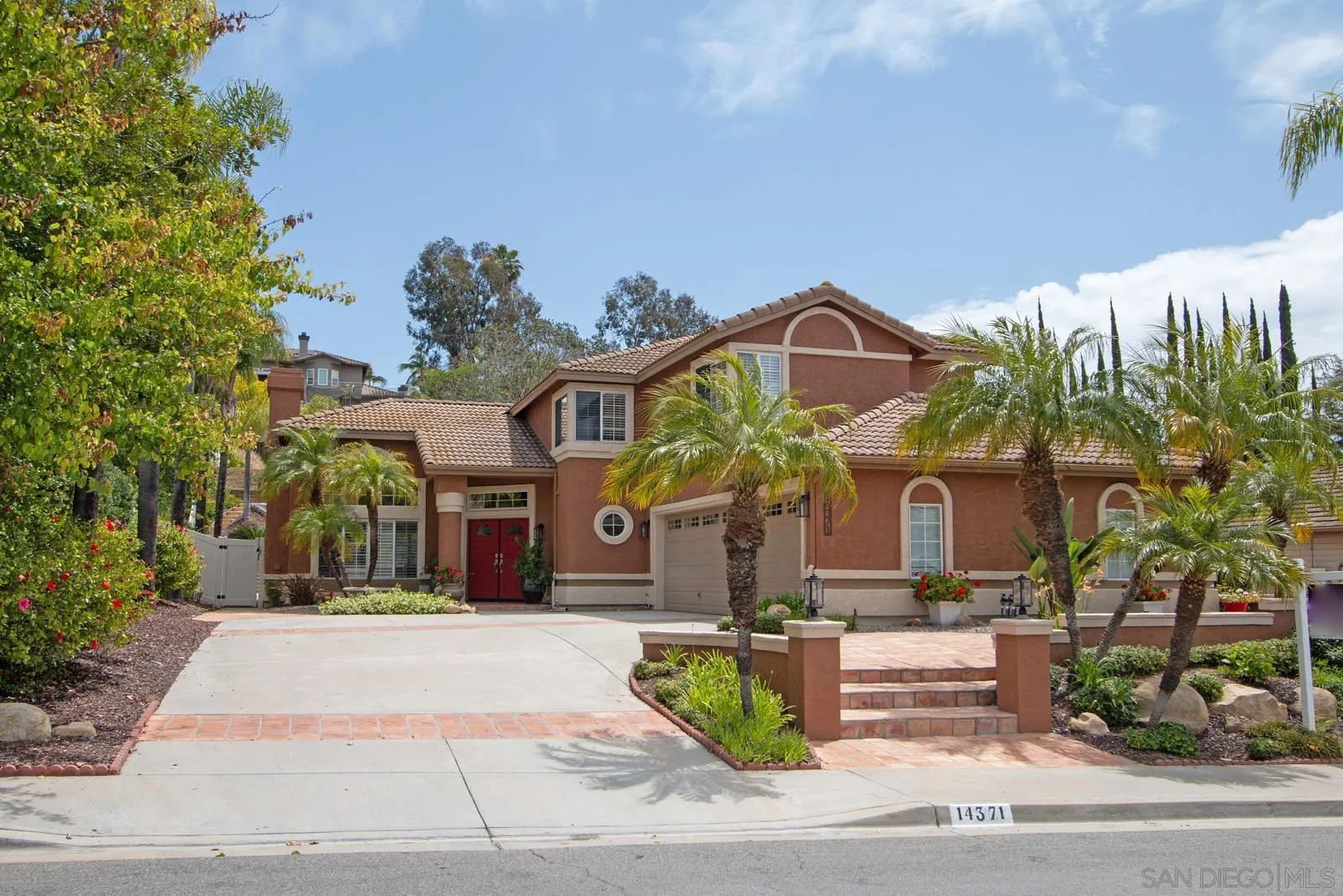 https://cdn.realtyfeed.com/cdn/127/260010023/3019dcab4d7765fd353ab08211ae5ae6.webp