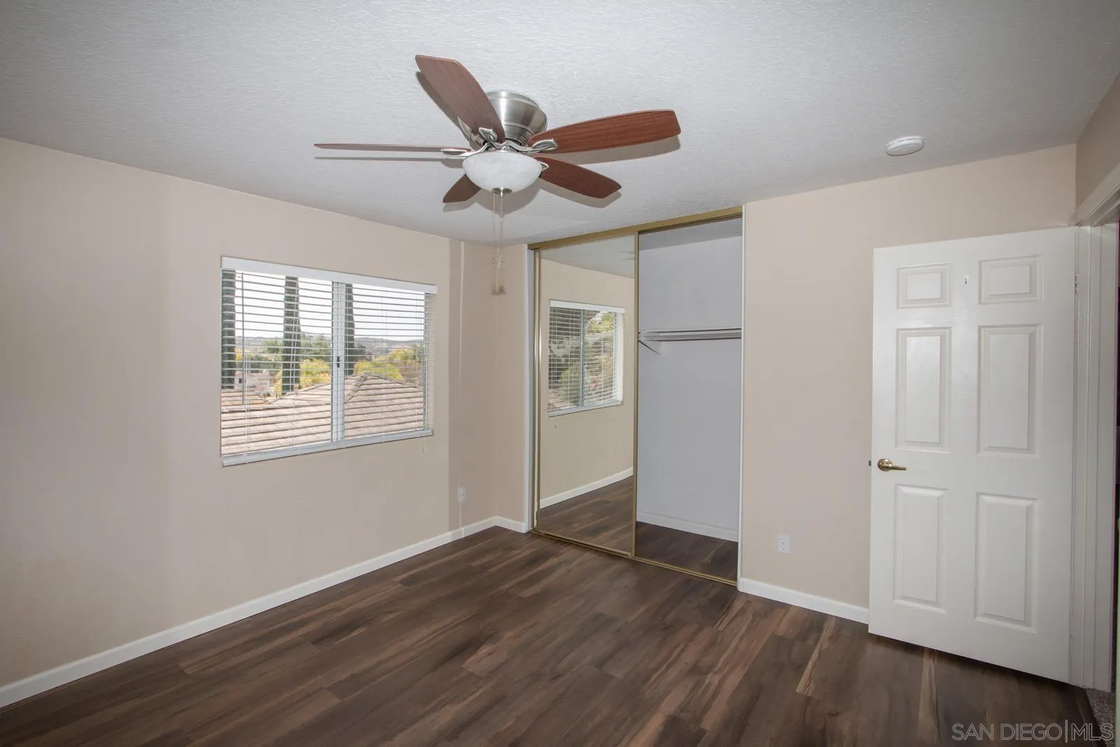 https://cdn.realtyfeed.com/cdn/127/260010023/597beb3c46ce7dd506c76e1a1da7eab2.webp