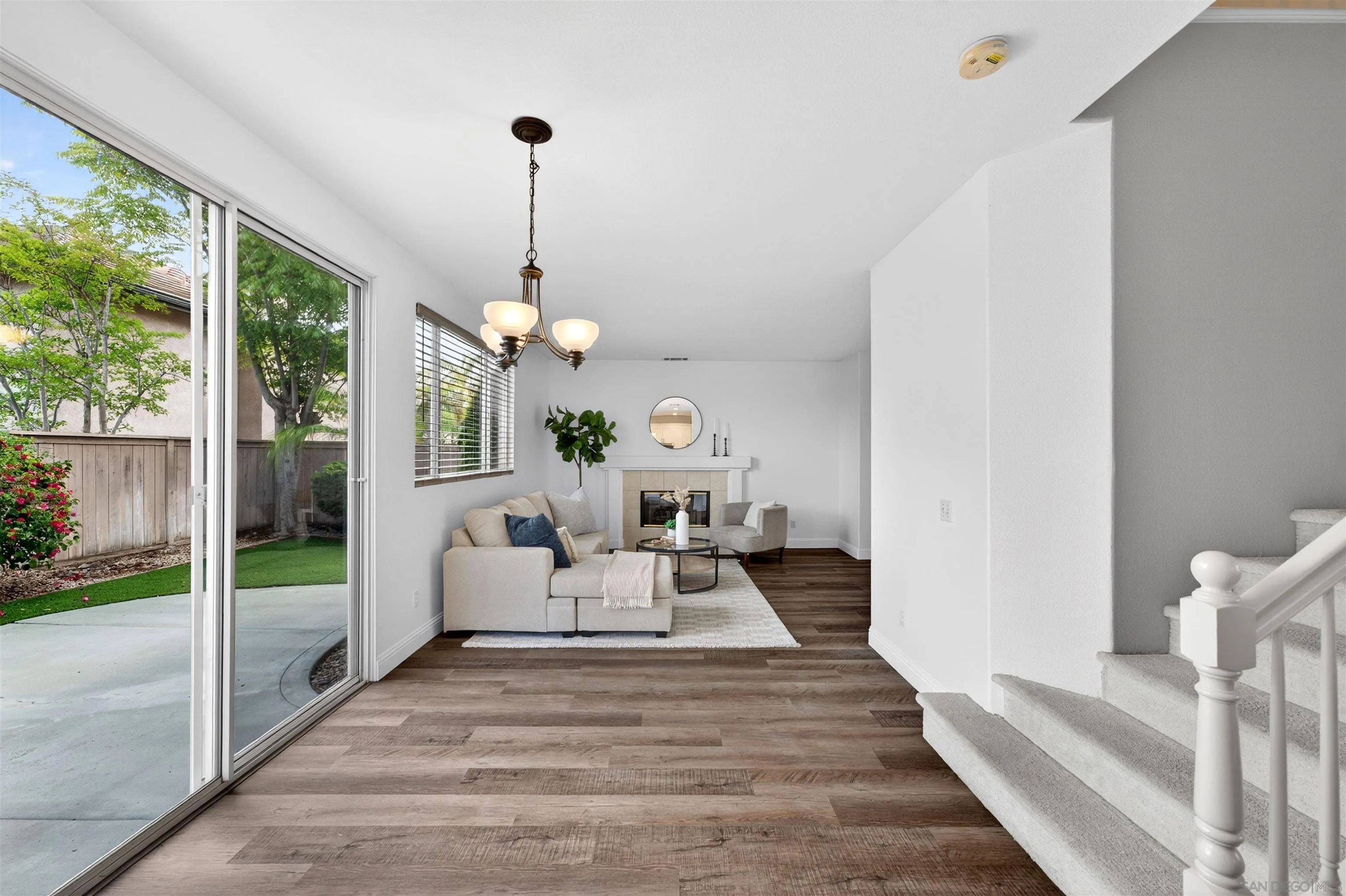 https://cdn.realtyfeed.com/cdn/127/260010030/fb651a27e402ef45a0c368a340b09406.webp