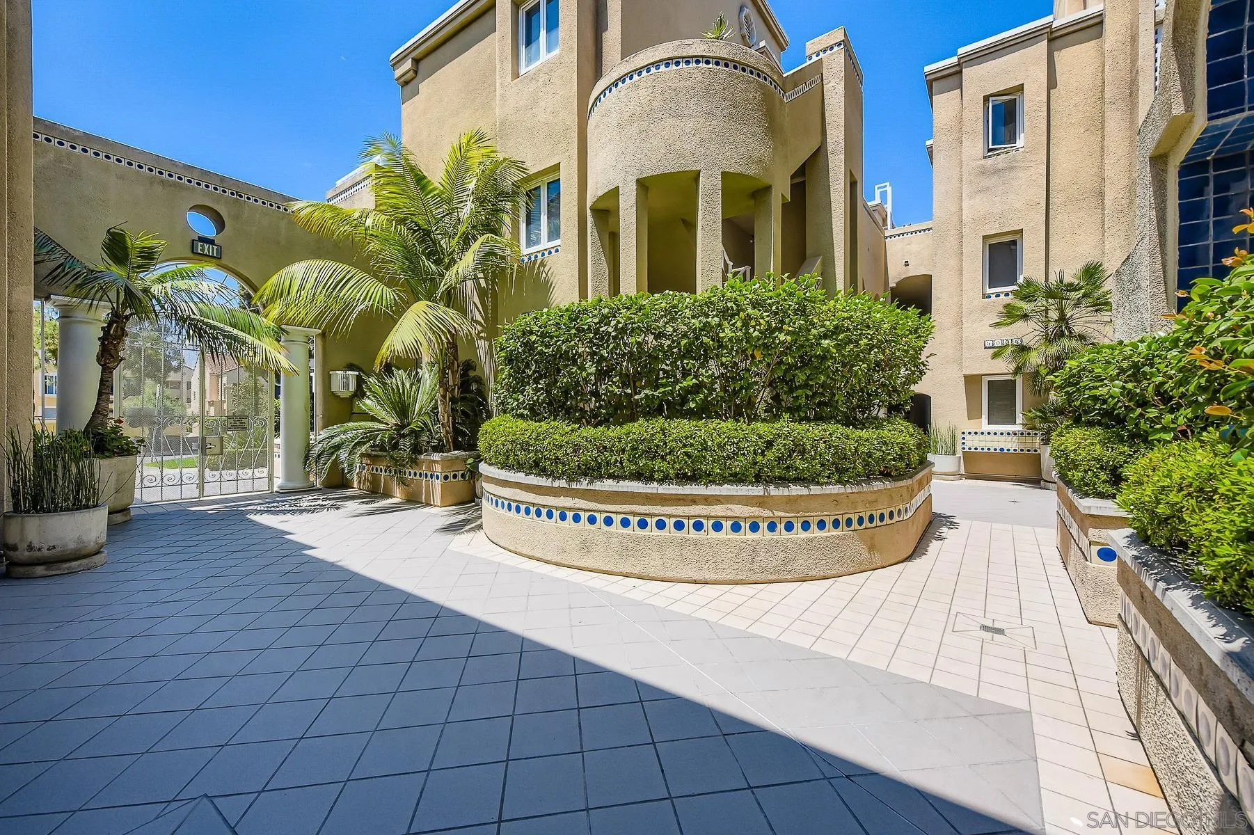 Photo #17: 260010031 Listing: Photo #17