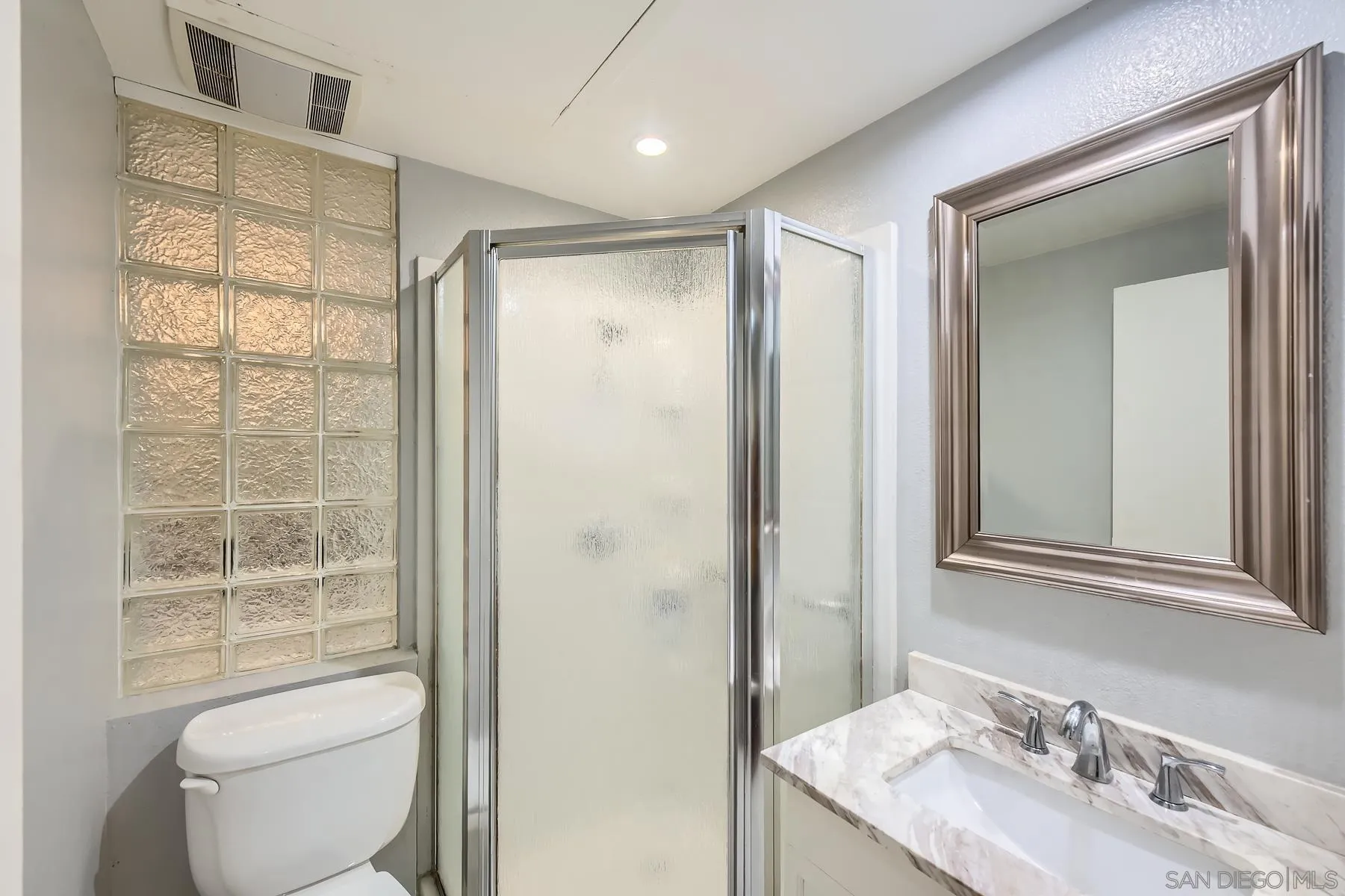 Photo #13: 260010031 Listing: Photo #13