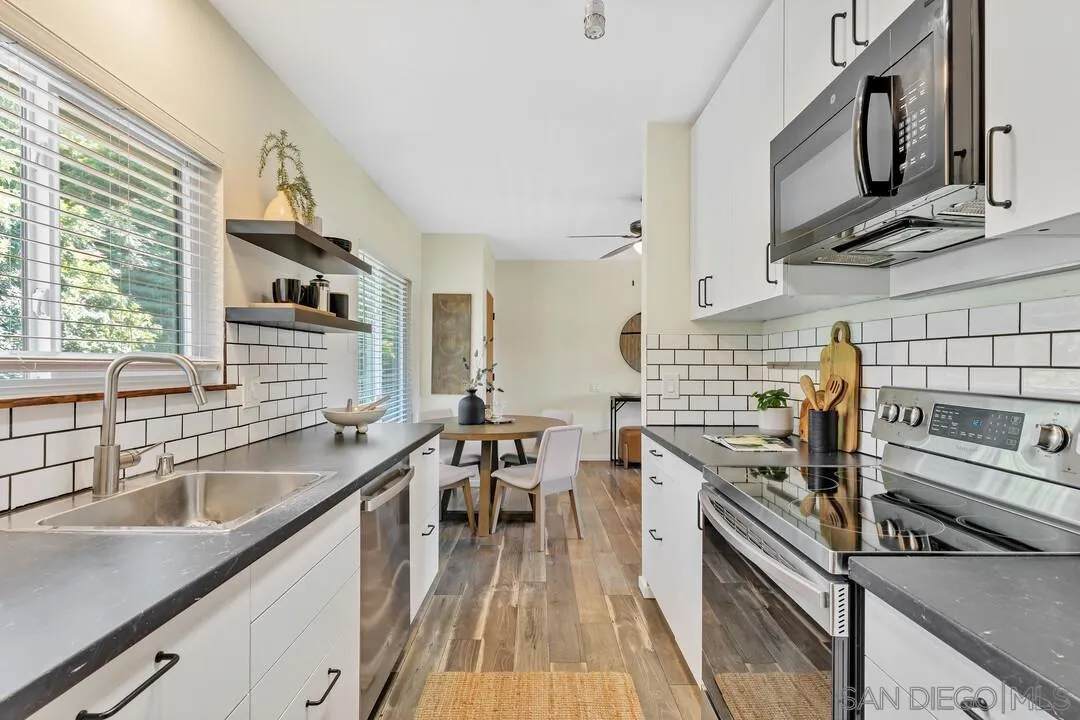 Photo #6: 260010040 Listing: Photo #6