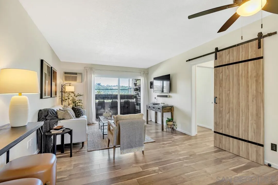 Photo #1: 260010040 Listing: Photo #1