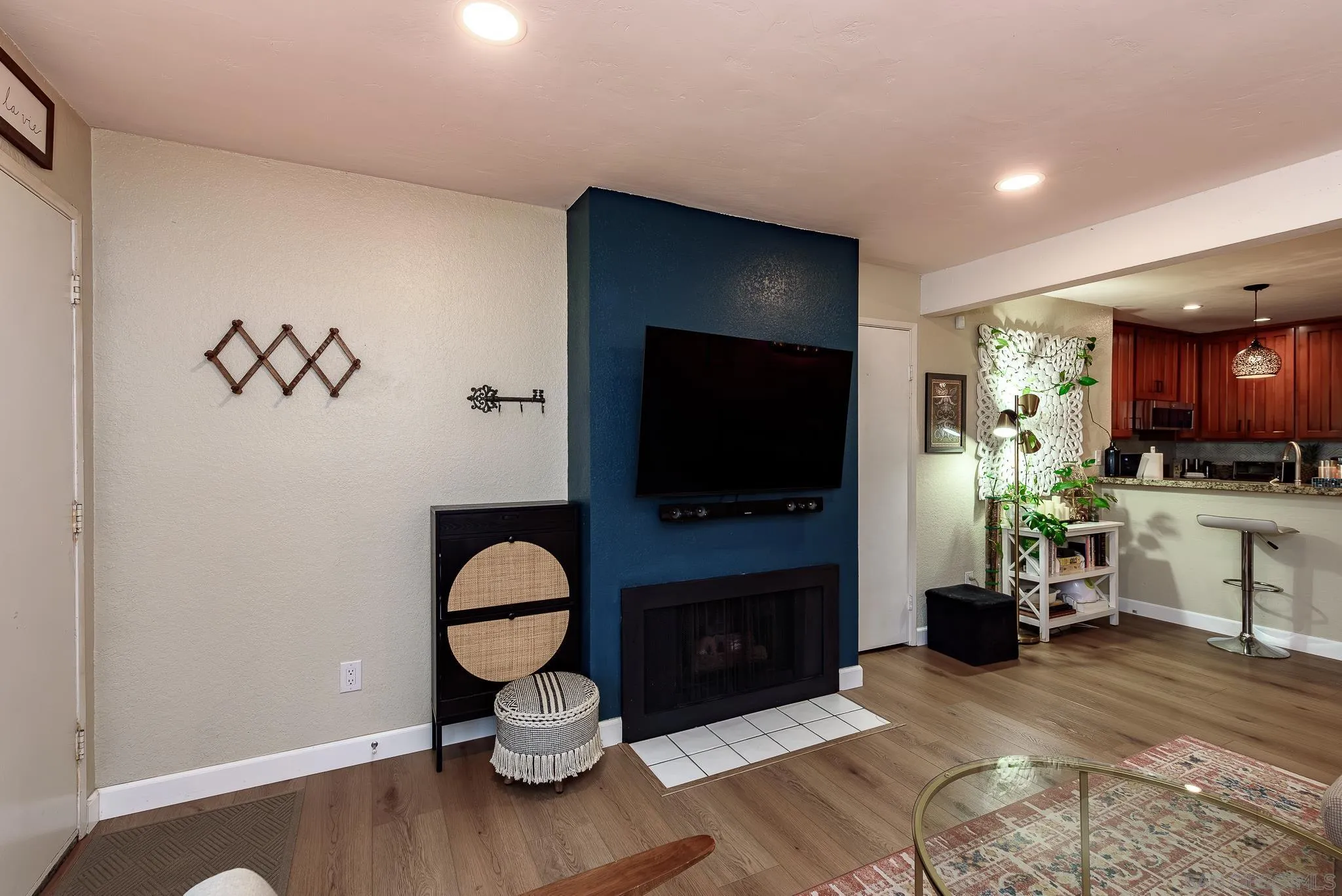 https://cdn.realtyfeed.com/cdn/127/260010043/87d08c1262af660d8ce14b4c0059e379.webp
